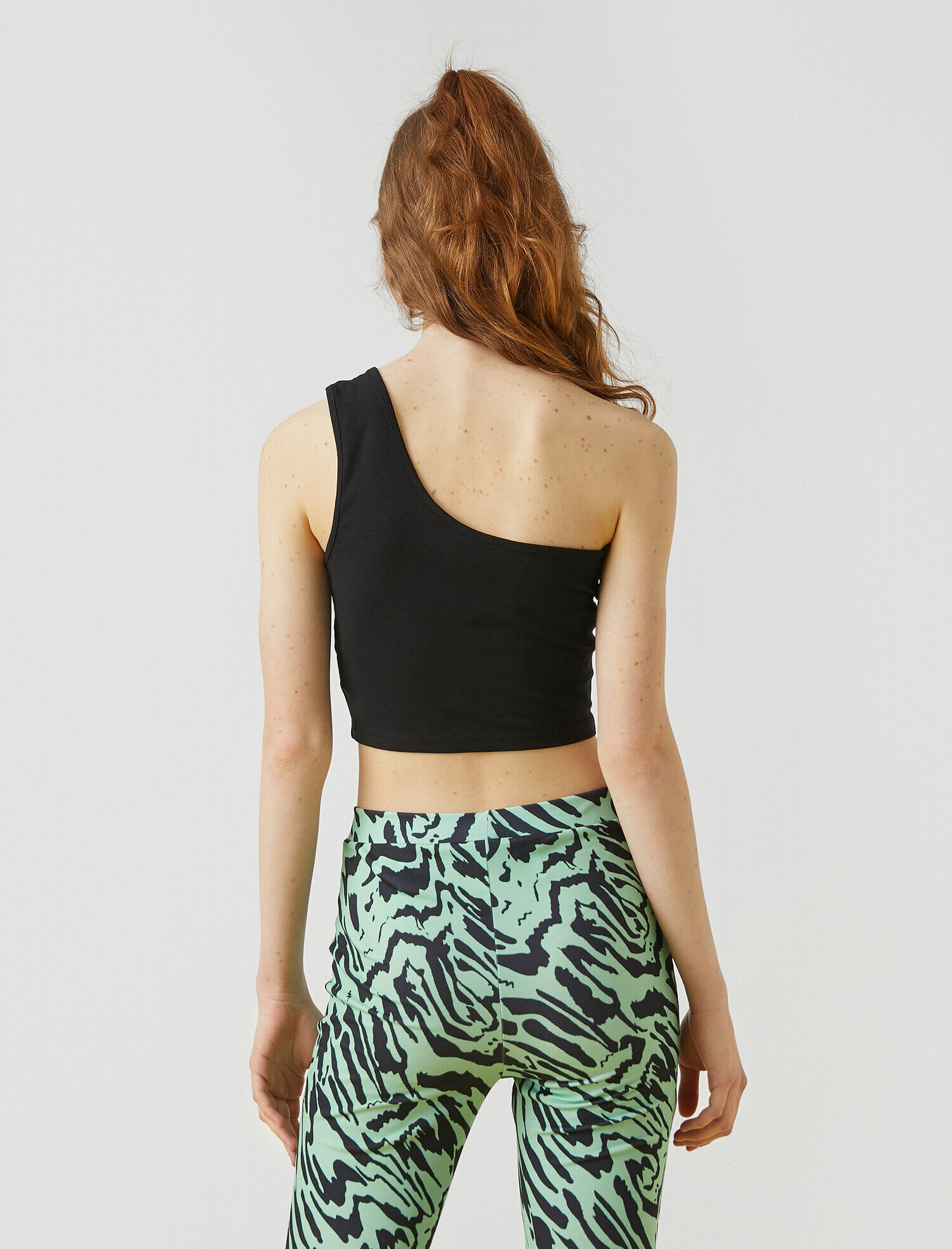   Crop Atlet Tek Omuzlu