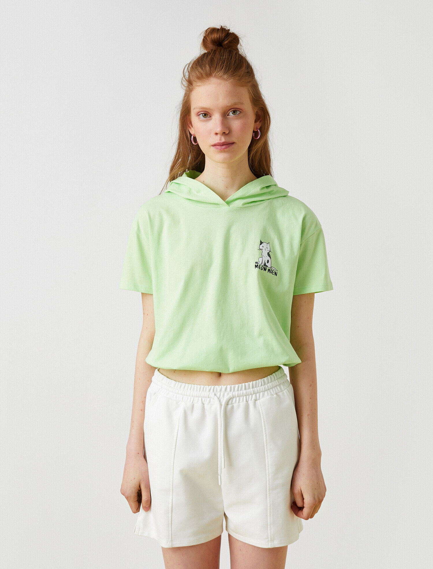 Kapüşonlu Kısa Kollu Tişört