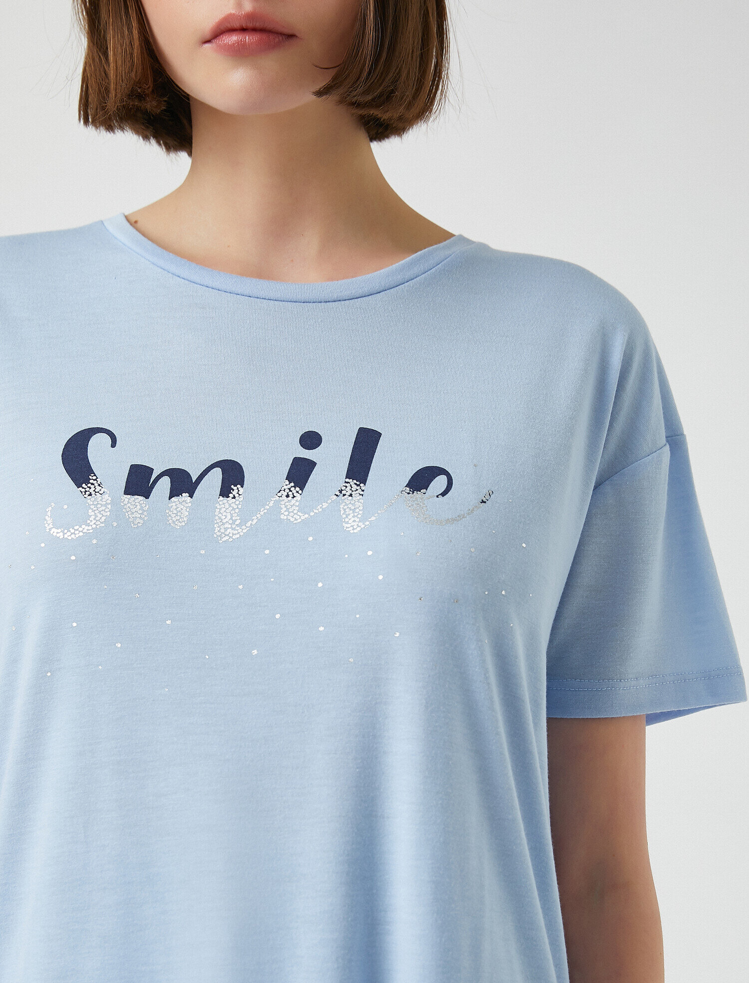   Bisiklet Yaka Kısa Kollu Smile Baskılı Tişört