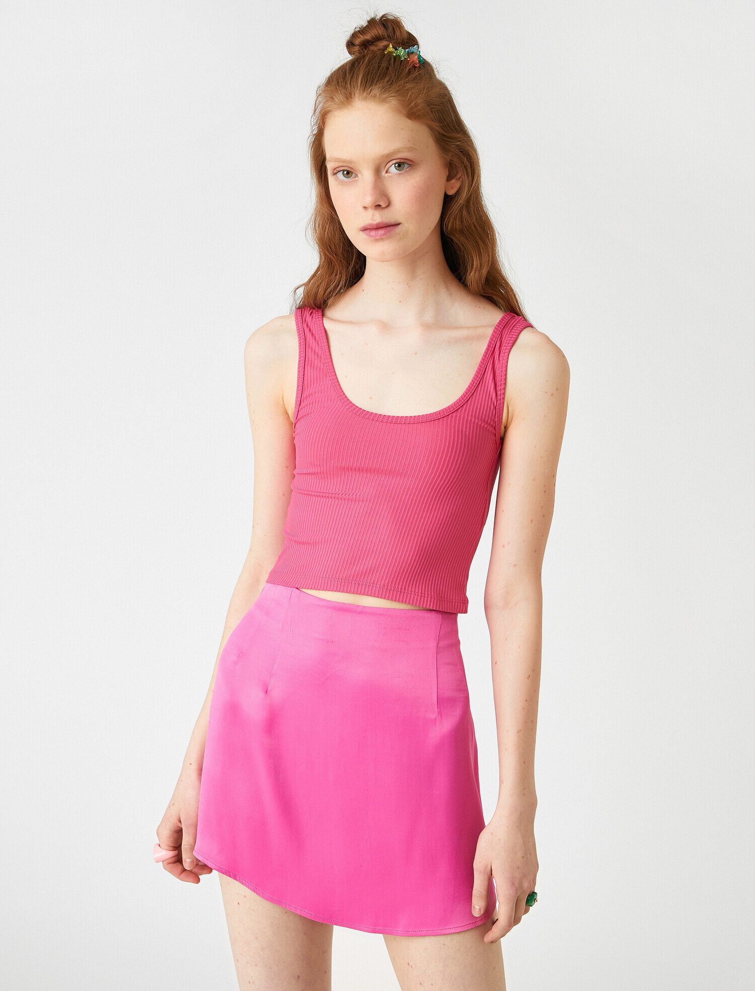   Fitilli Atlet Kalın Askılı Oyuk Yaka