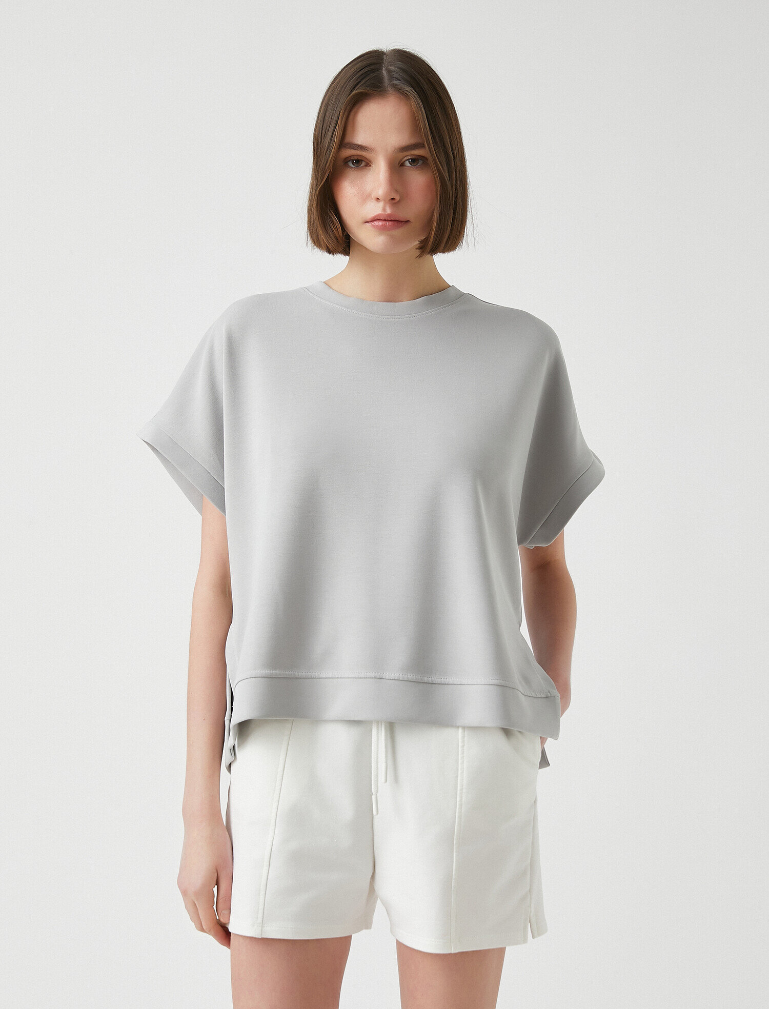   Bisiklet Yaka Kısa Kollu Tişört