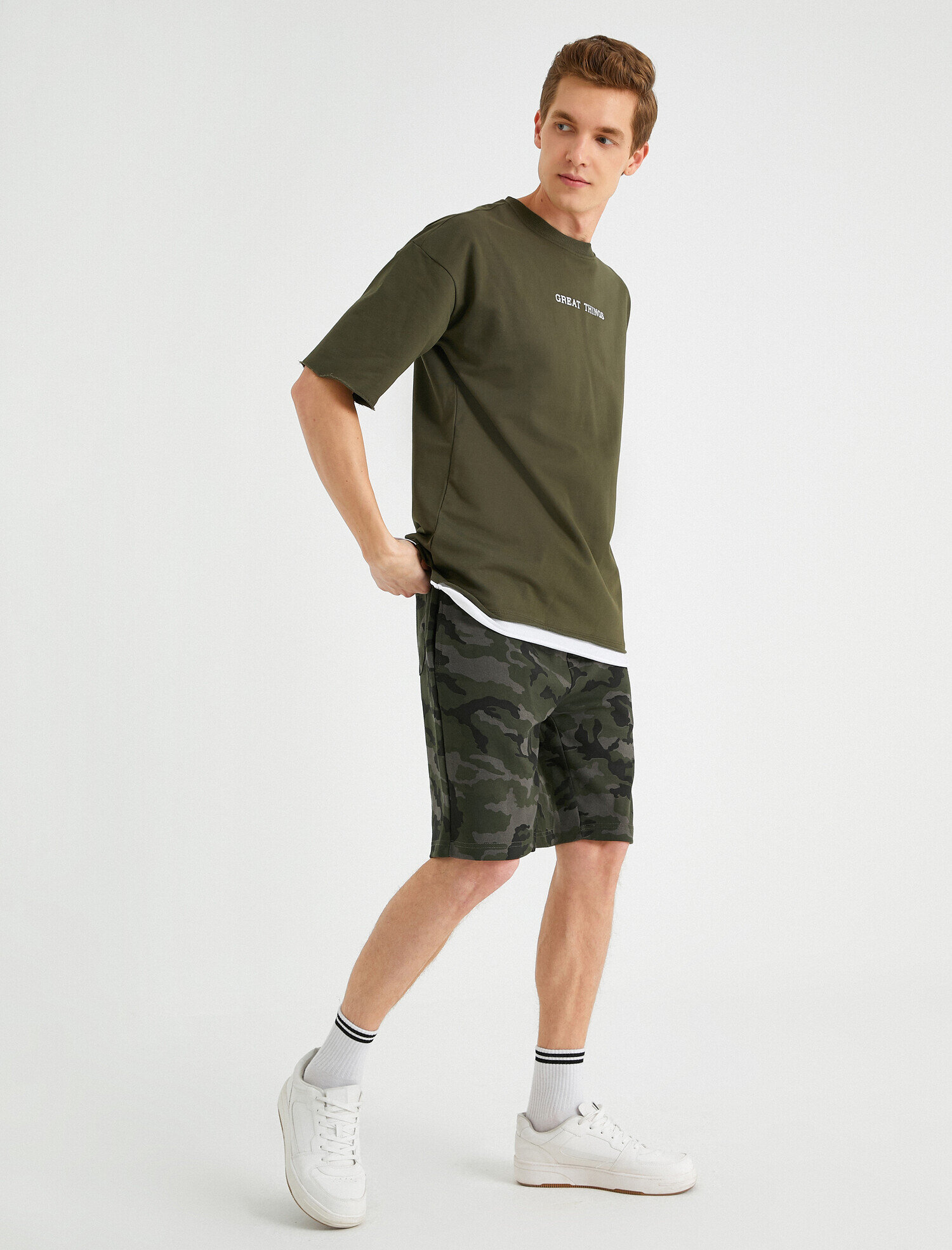   Kamuflaj Desenli Şort