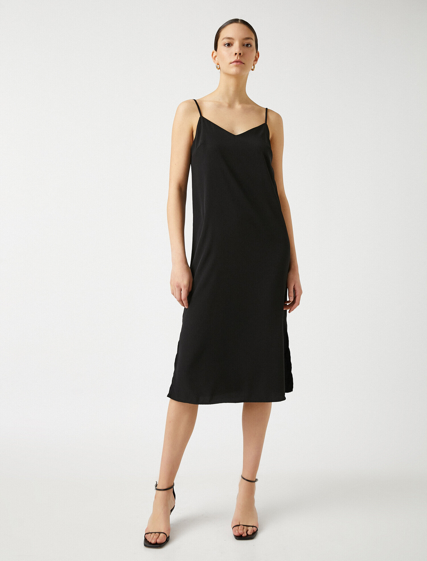   Yırtmaçlı Elbise Askılı Midi