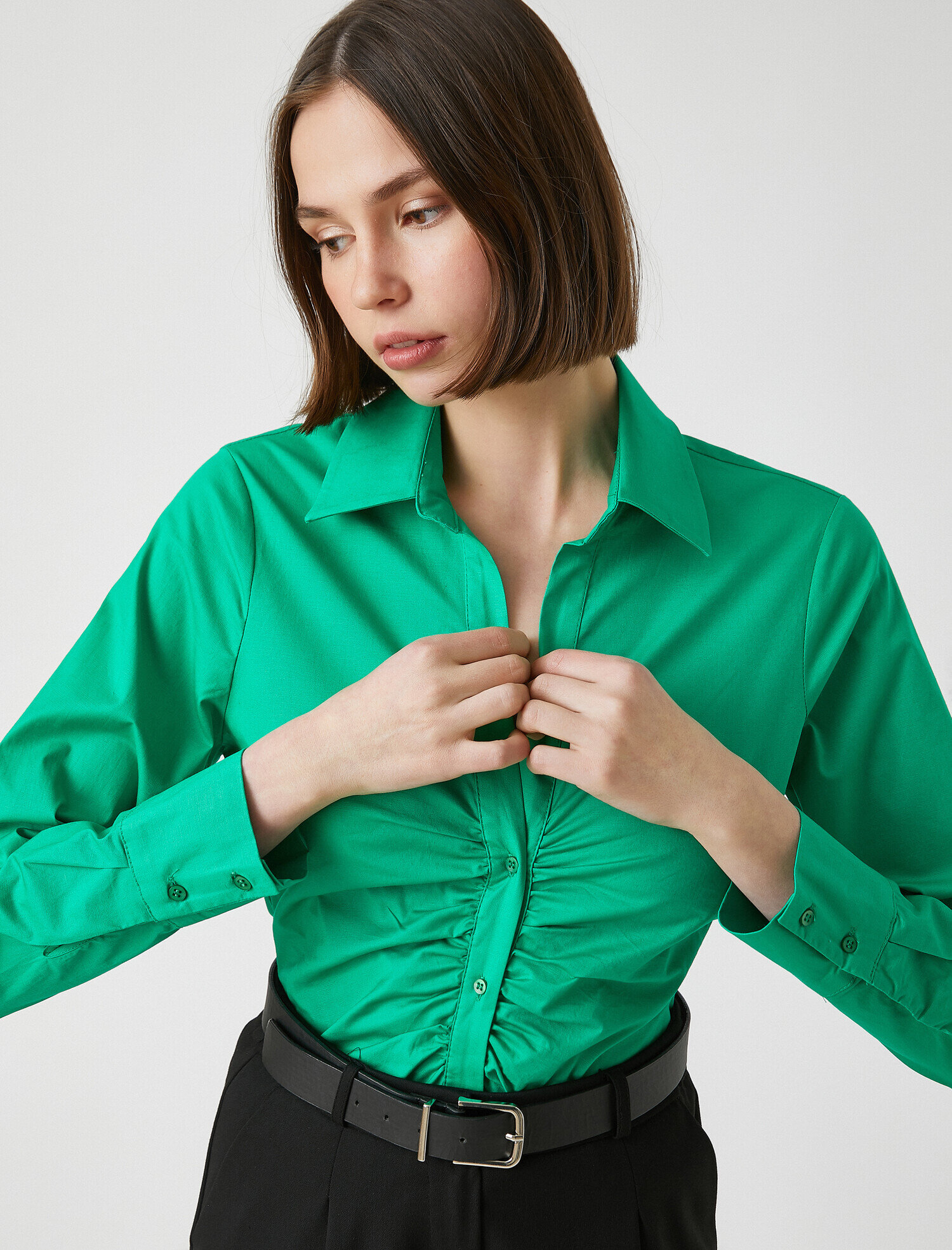   Uzun Kollu Büzgülü Pamuklu Gömlek