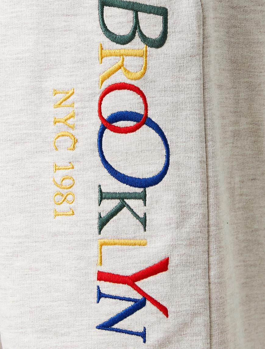   Slim Fit Brooklyn Baskılı Şort