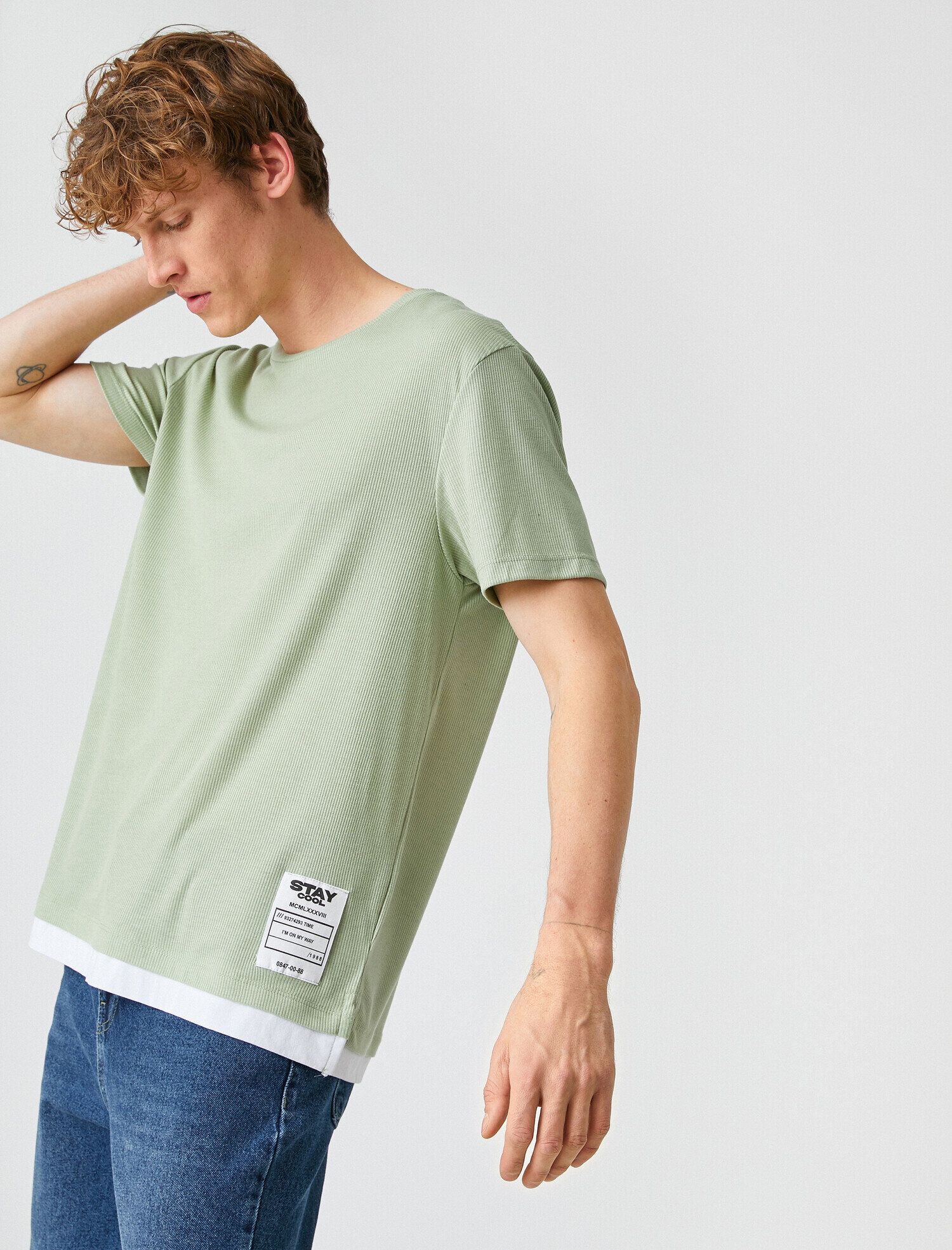   Oversize Etiketli Tişört