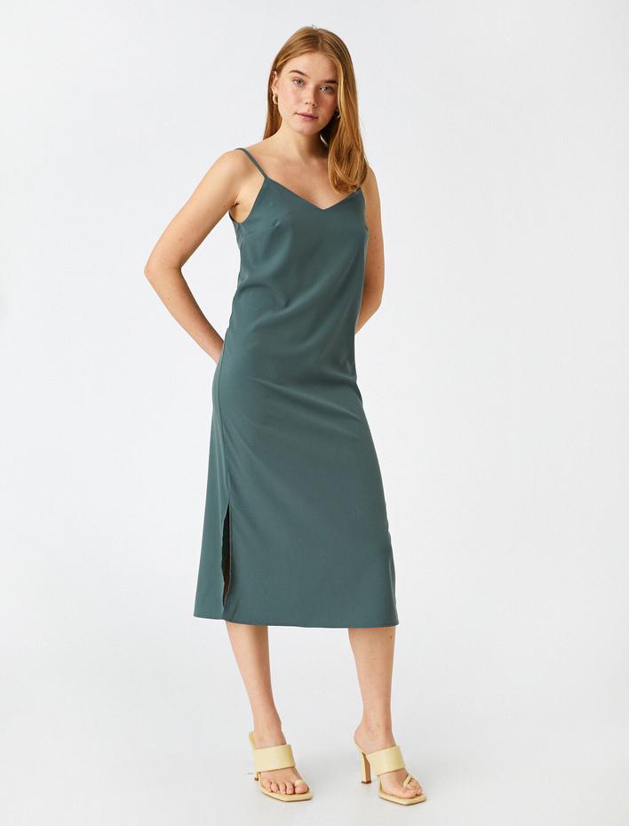  Yırtmaçlı Elbise Askılı Midi