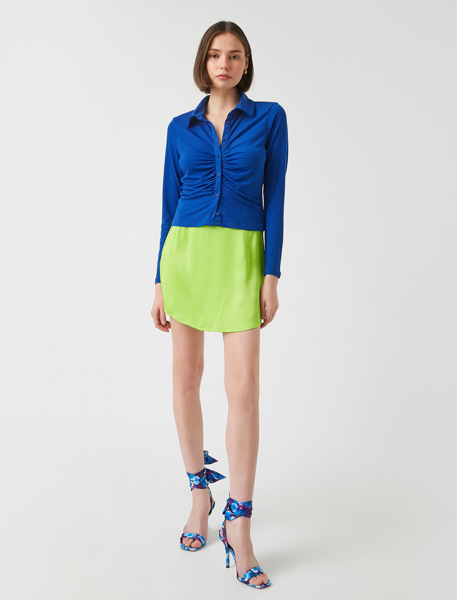   Uzun Kollu Büzgülü Gömlek