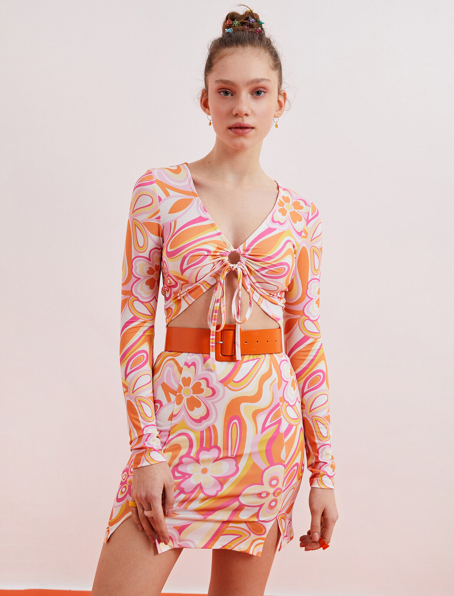   Crop Tişört Uzun Kollu V Yaka