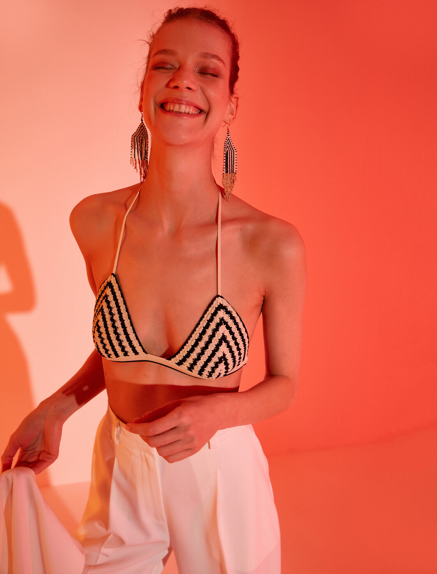   Melis Ağazat X Koton - Boyundan Bağlamalı Büstiyer Kroşe Detaylı