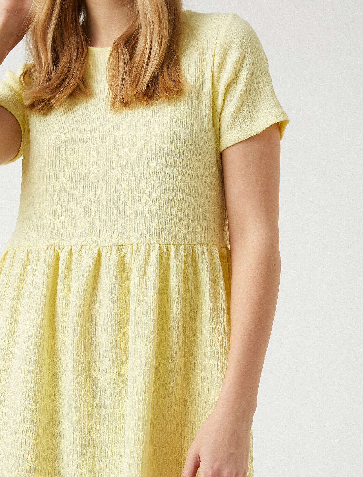   Fırfırlı Midi Elbise Kısa Kollu Bisiklet Yaka