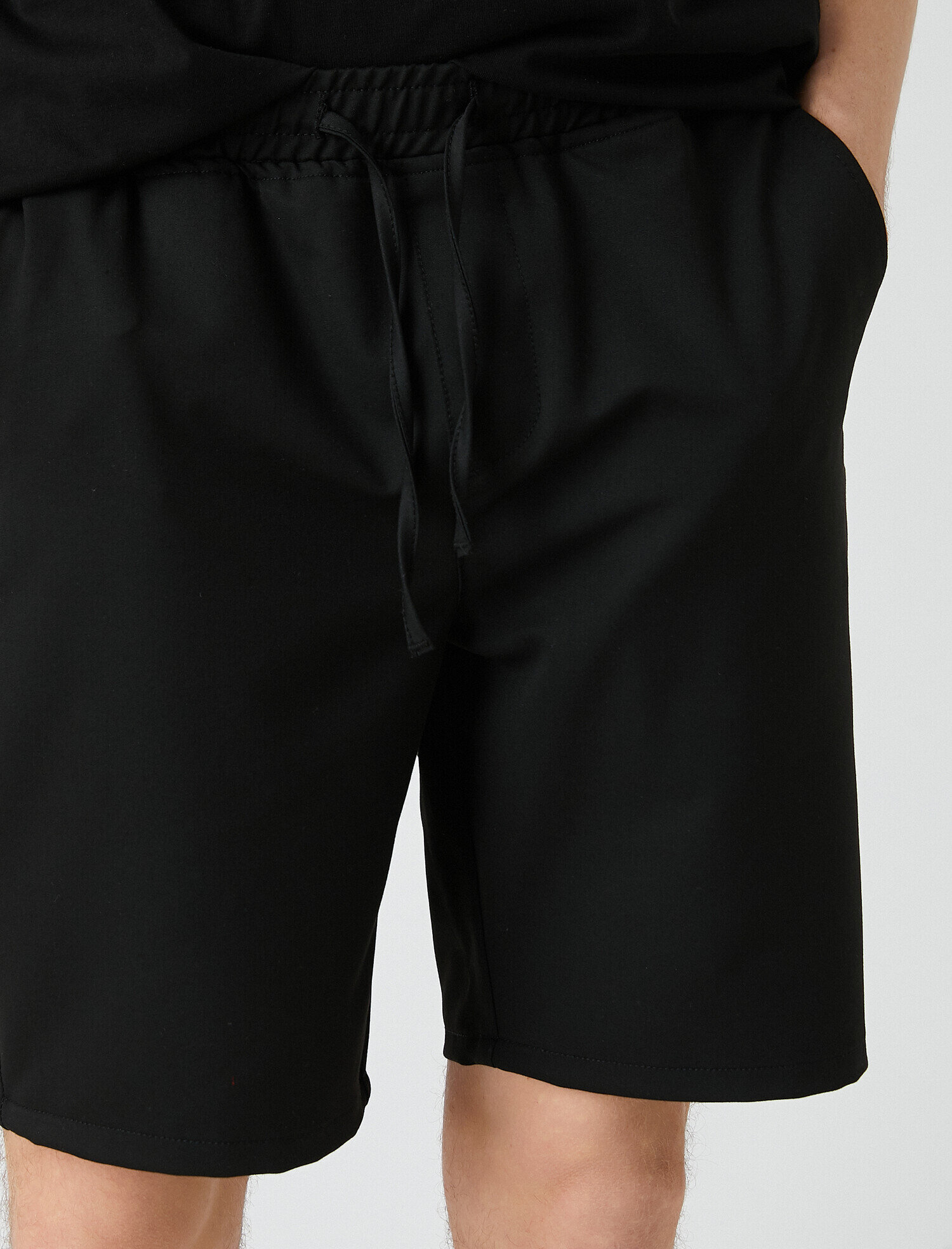   Beli Bağcıklı Chino Şort