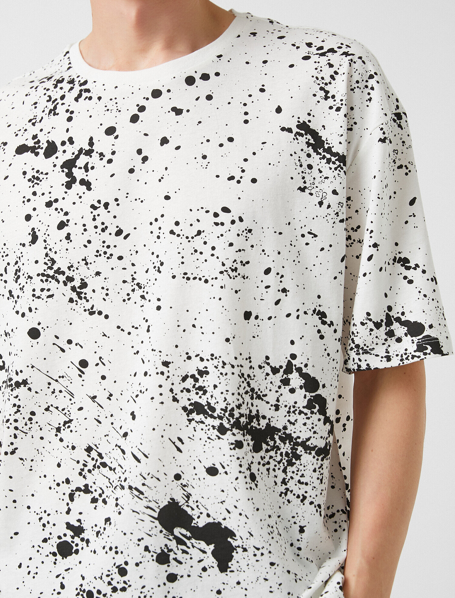 Boya Desenli Oversize Tişört