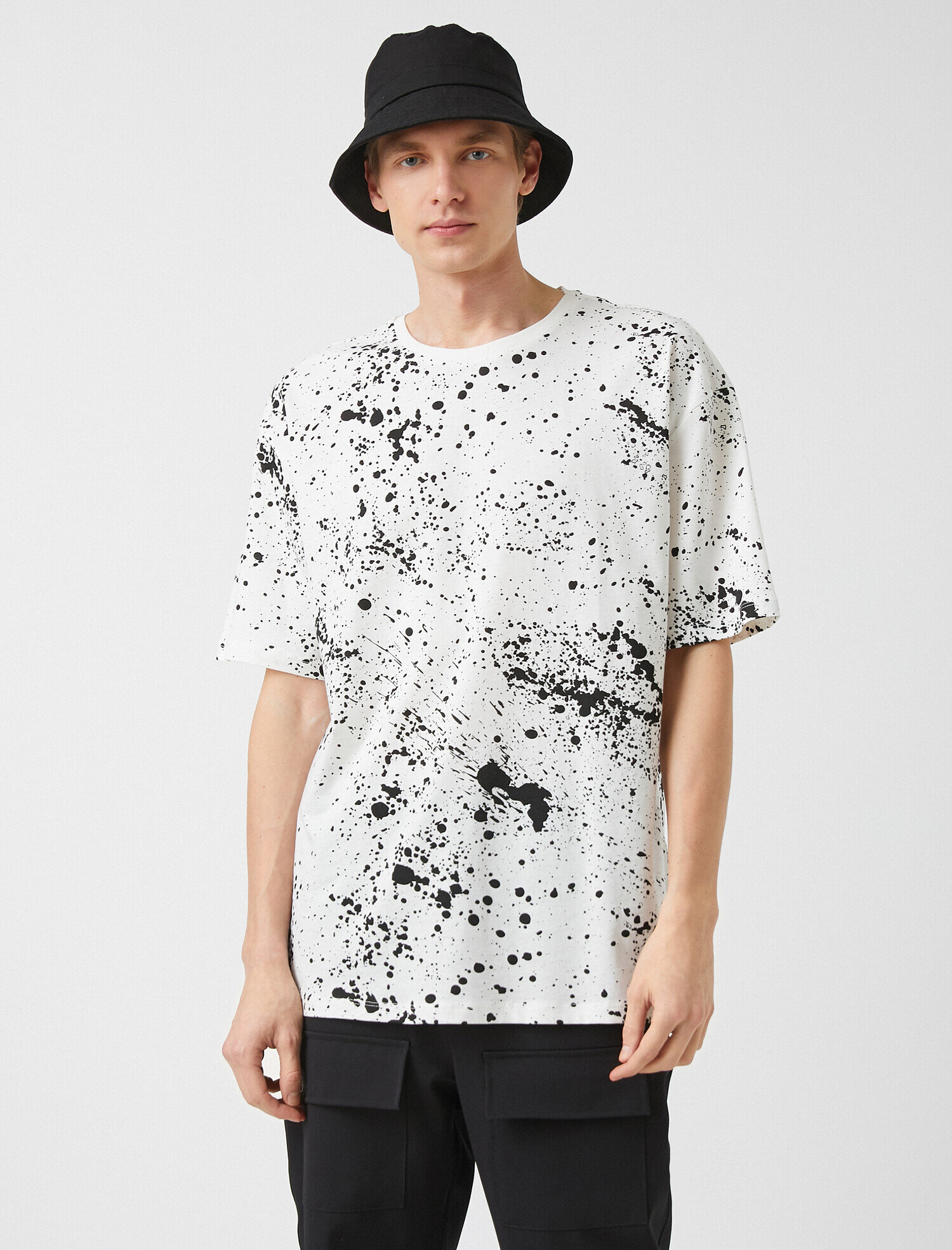 Boya Desenli Oversize Tişört