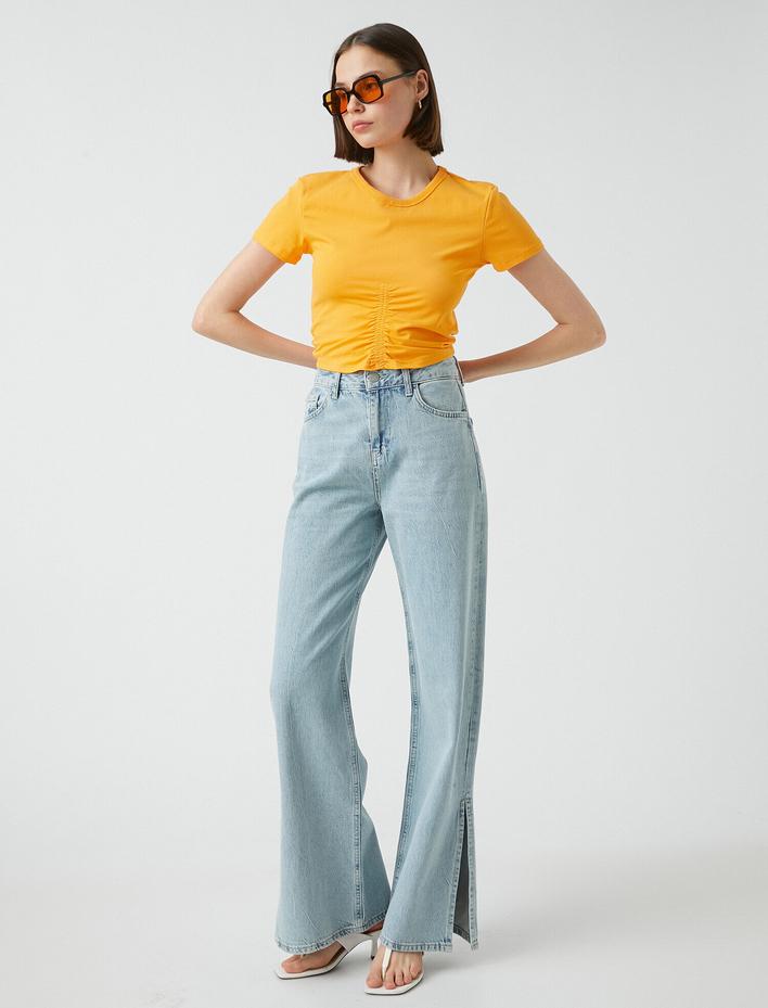  Crop Bisiklet Yaka Büzgü Detaylı Kısa Kollu Tişört Pamuklu