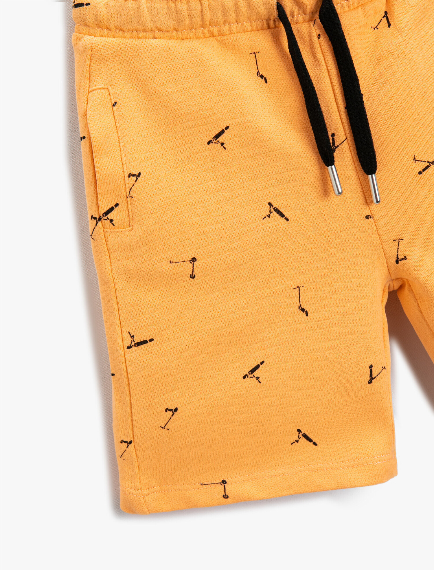  Erkek Çocuk Beli Lastikli İpli Baskılı Şort Cepli Pamuklu