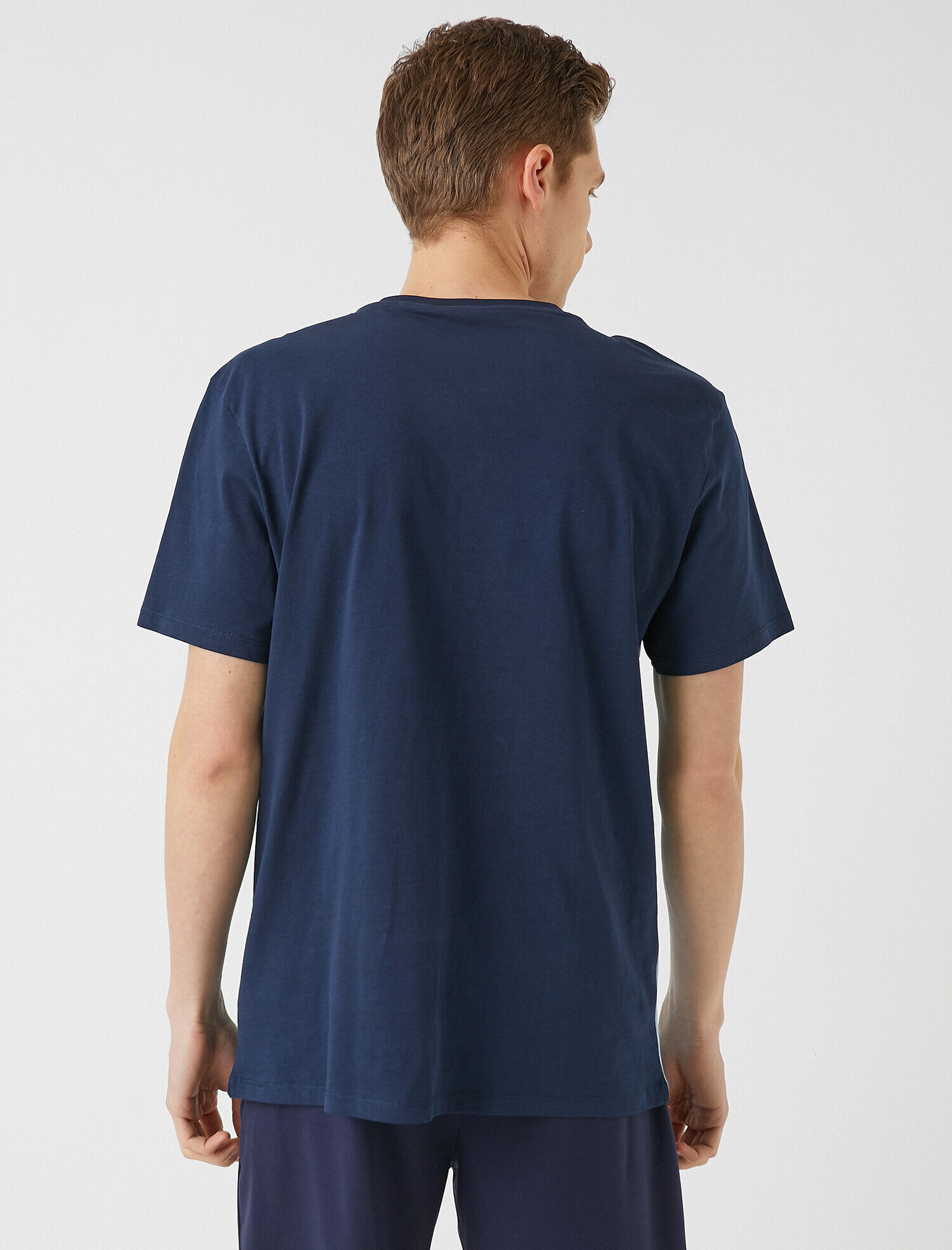 Koton Kolej Baskılı Tişört. 4 Koton Kolej Baskılı Tişört. 4