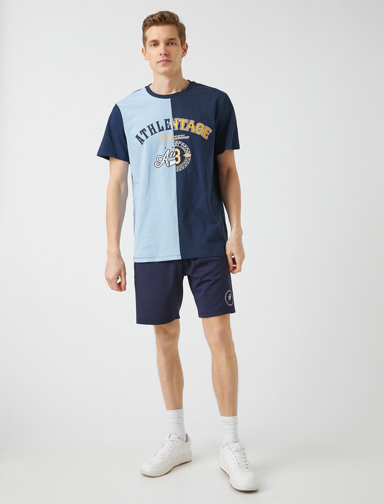 Koton Kolej Baskılı Tişört. 2 Koton Kolej Baskılı Tişört. 2