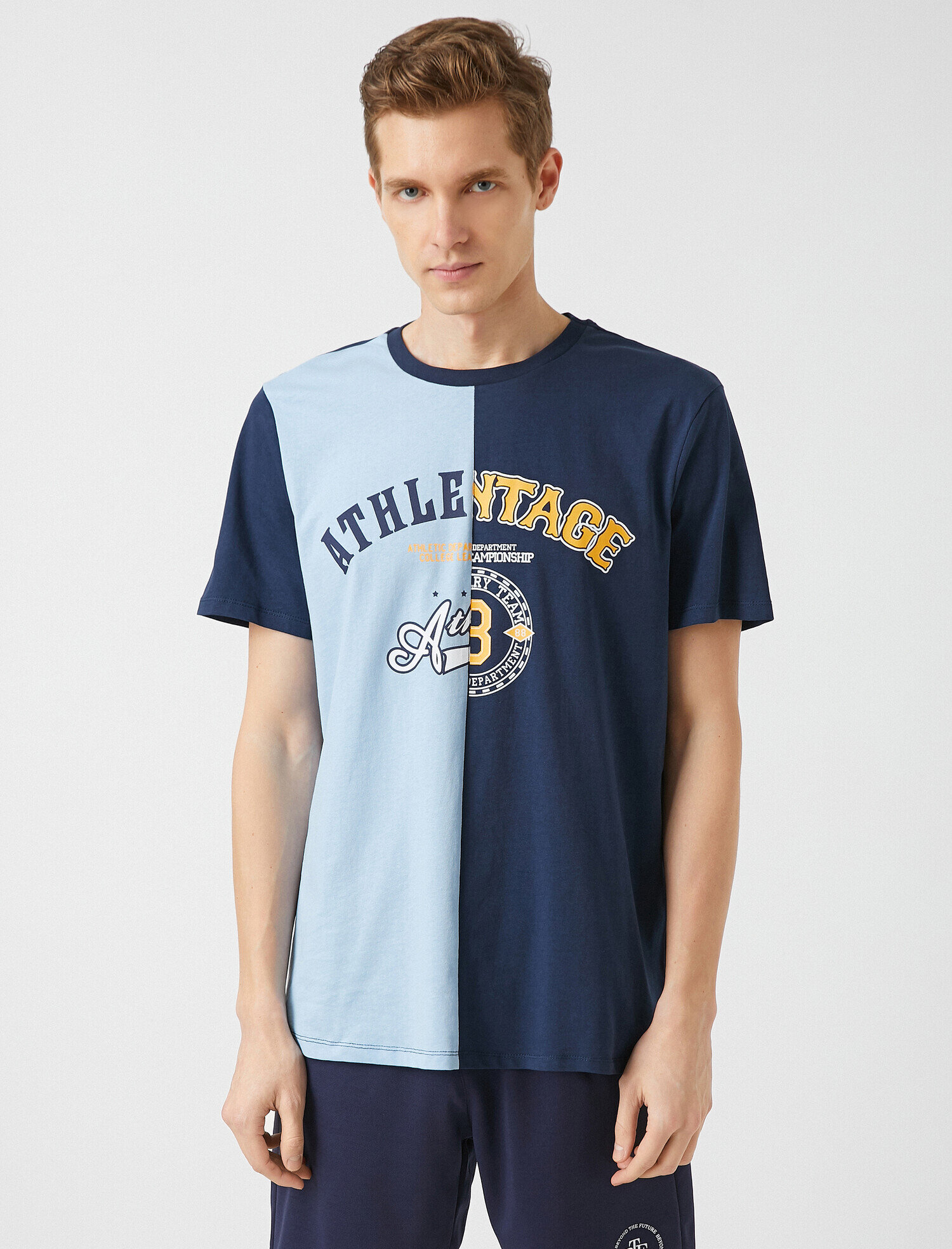 Koton Kolej Baskılı Tişört. 3 Koton Kolej Baskılı Tişört. 3