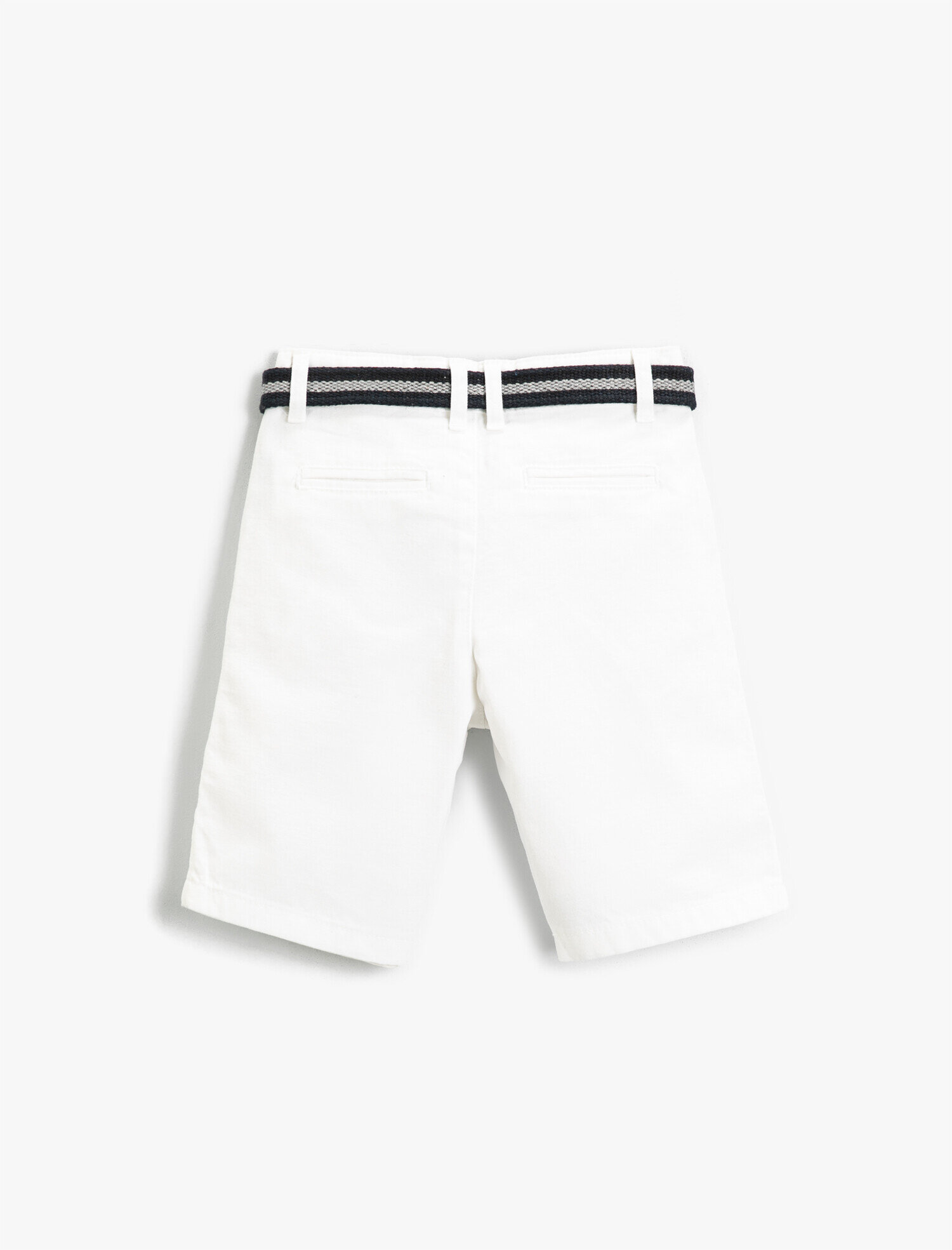  Erkek Çocuk Slim Kemerli Şort Cepli Beli Lastik Detaylı Diz Üstü Pamuklu