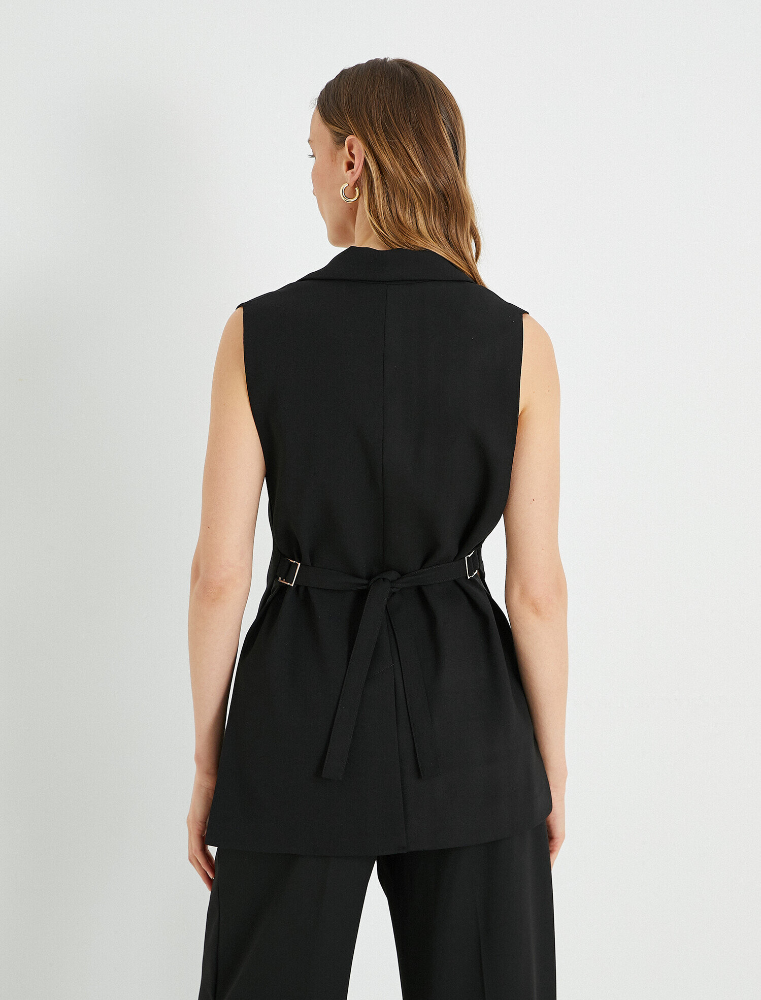   Kemerli Yelek Tek Düğmeli