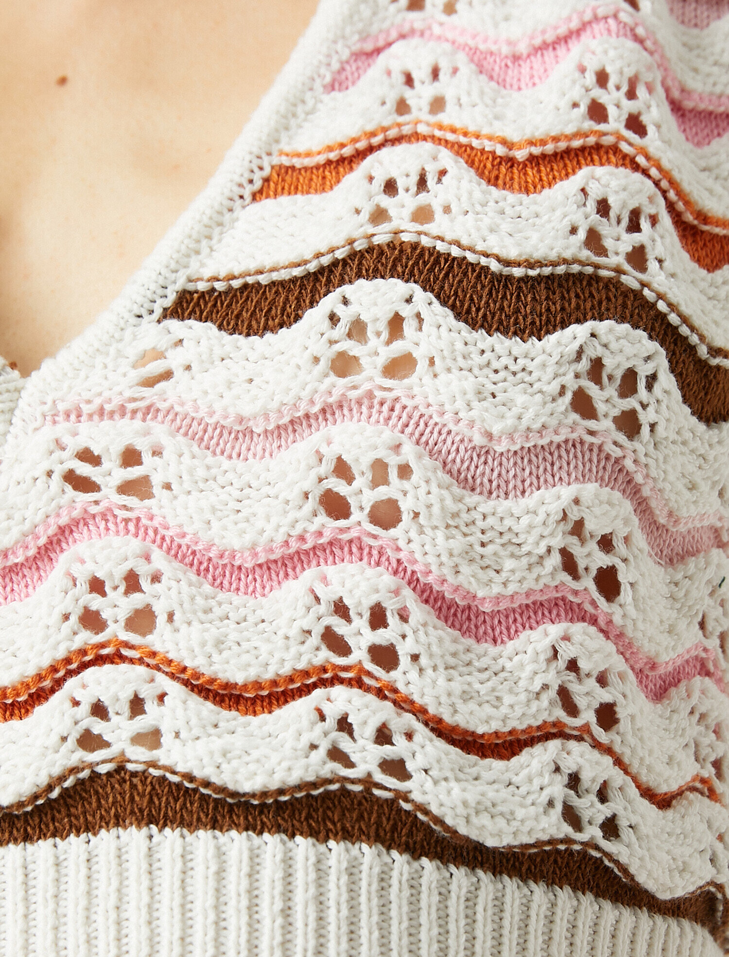   Crop Atlet V Yaka Örgü Detaylı