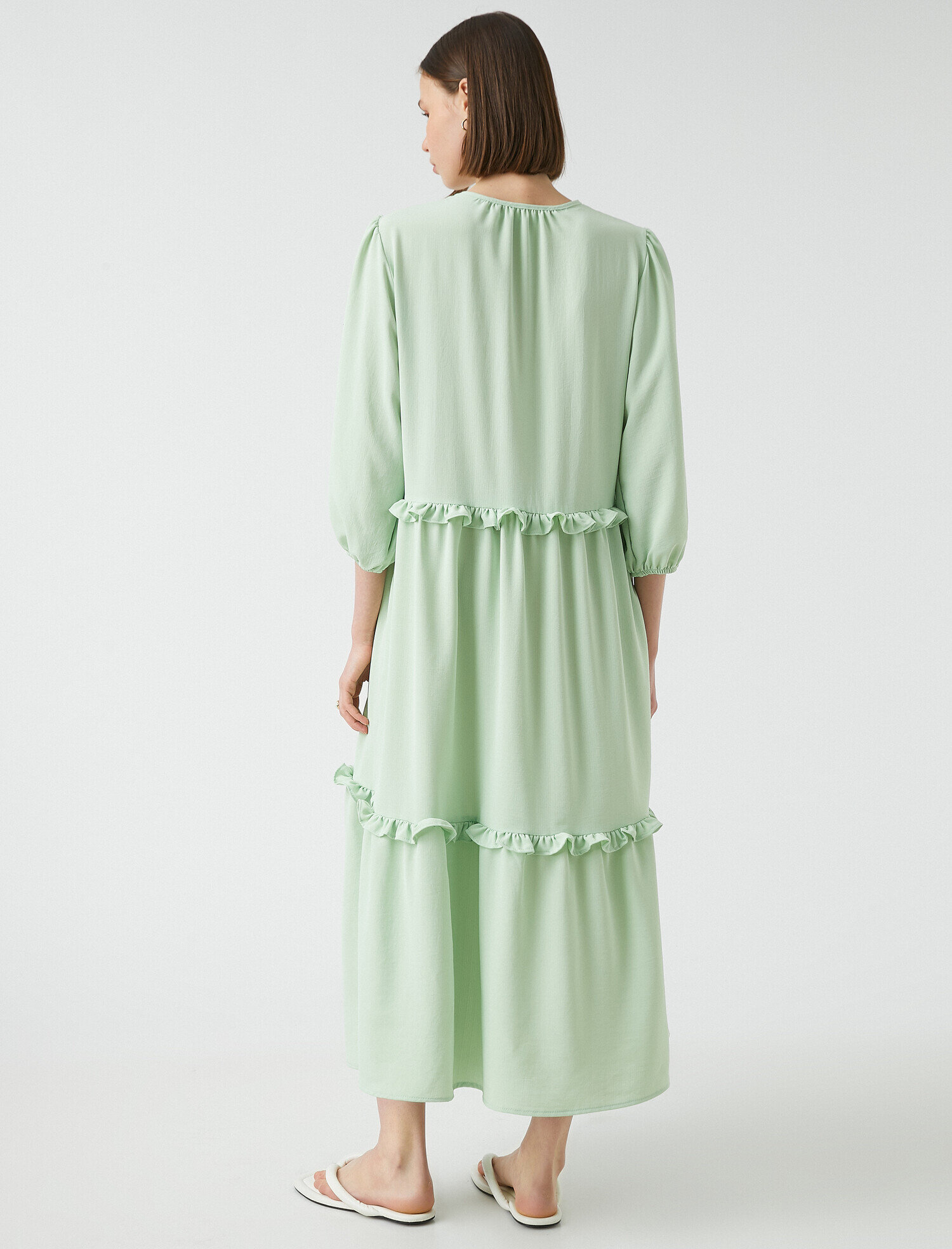   Fırfırlı Uzun Elbise V Yaka Dökümlü Rahat Kesim