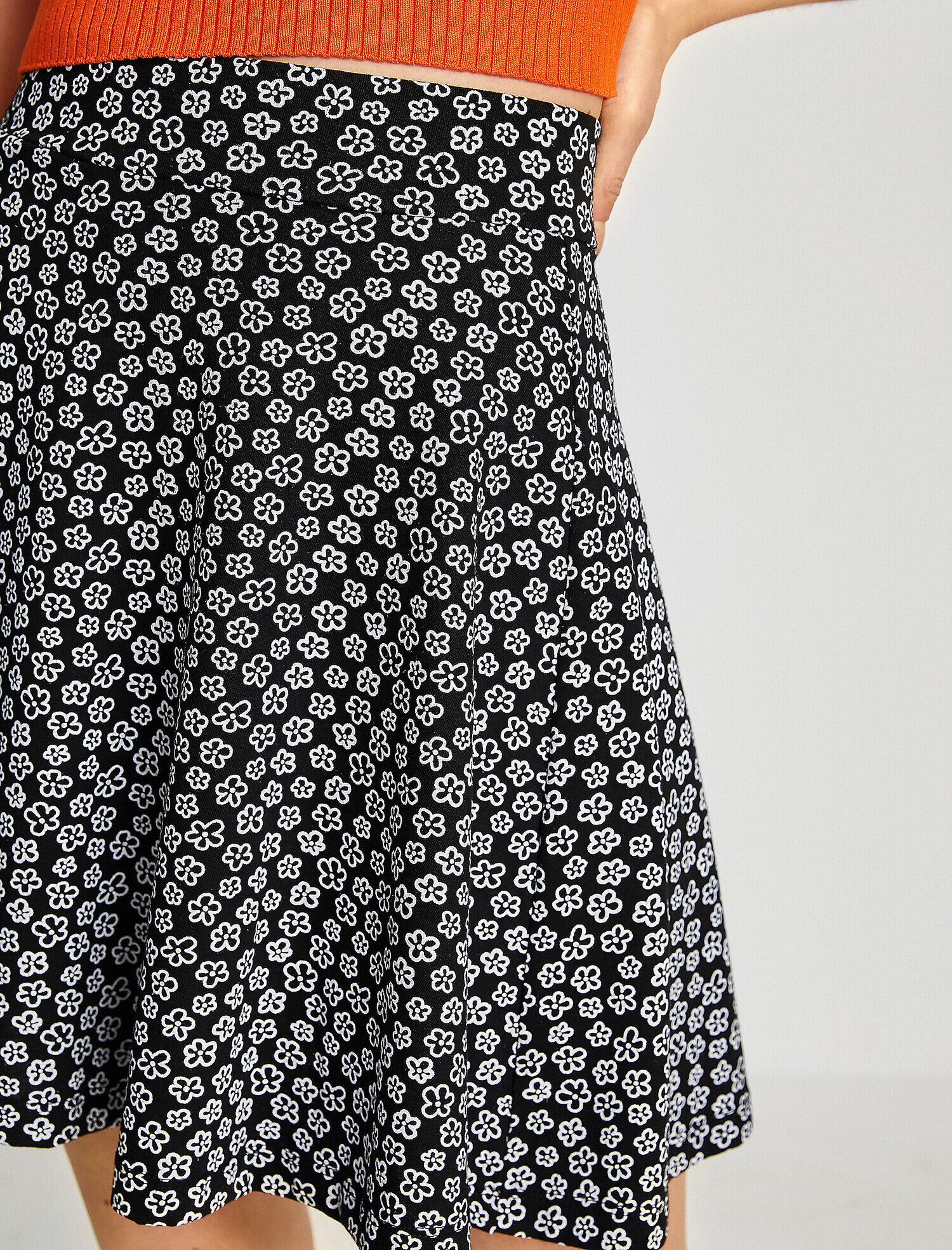   Fırfırlı Mini Etek