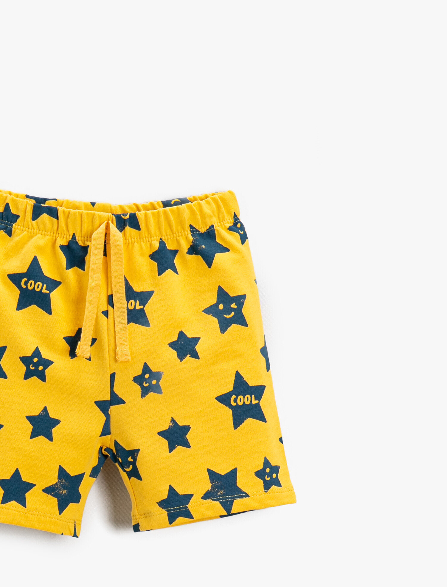  Erkek Bebek Yıldız Baskılı Şort