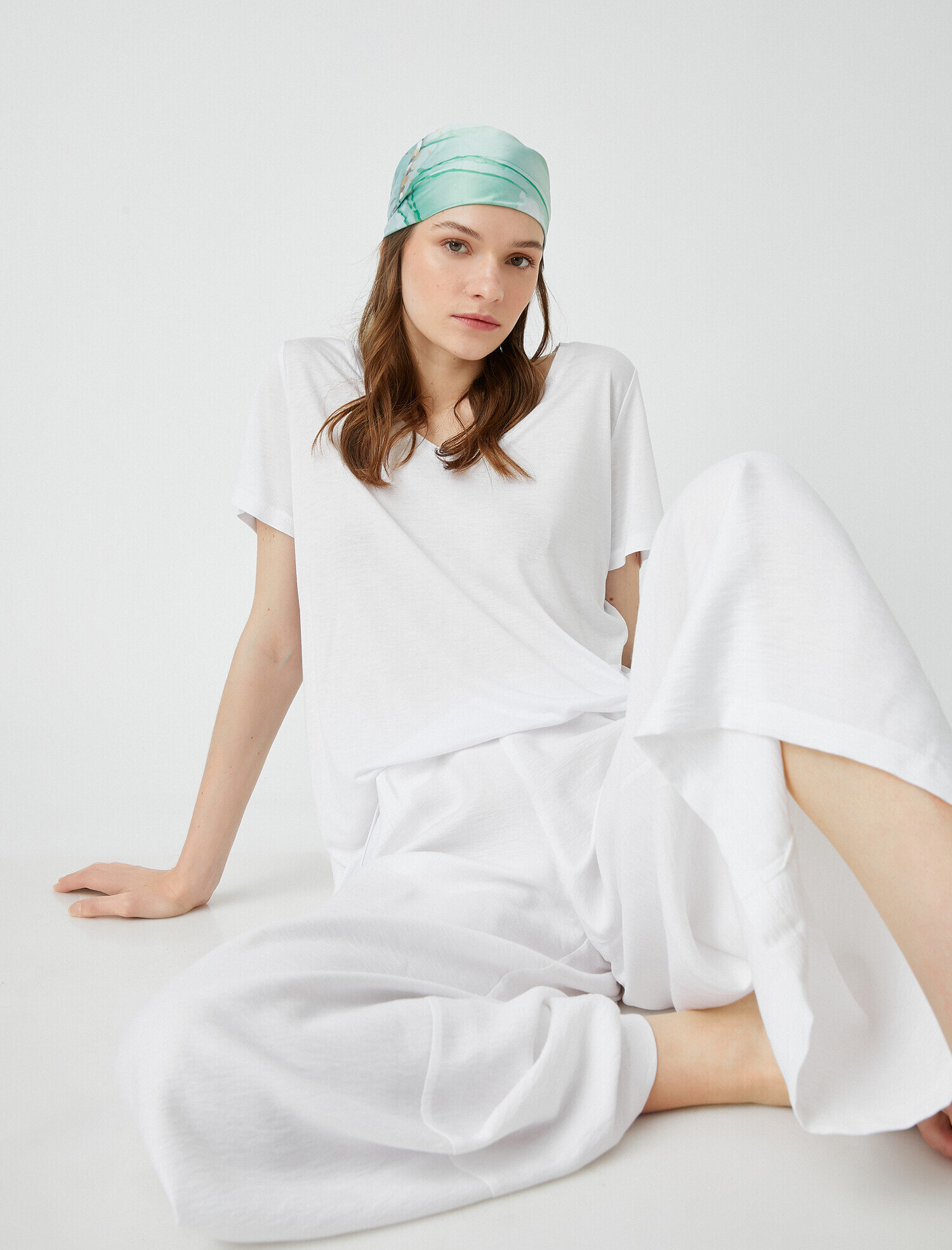   Bisiklet Yaka Kısa Kollu Basic Tişört