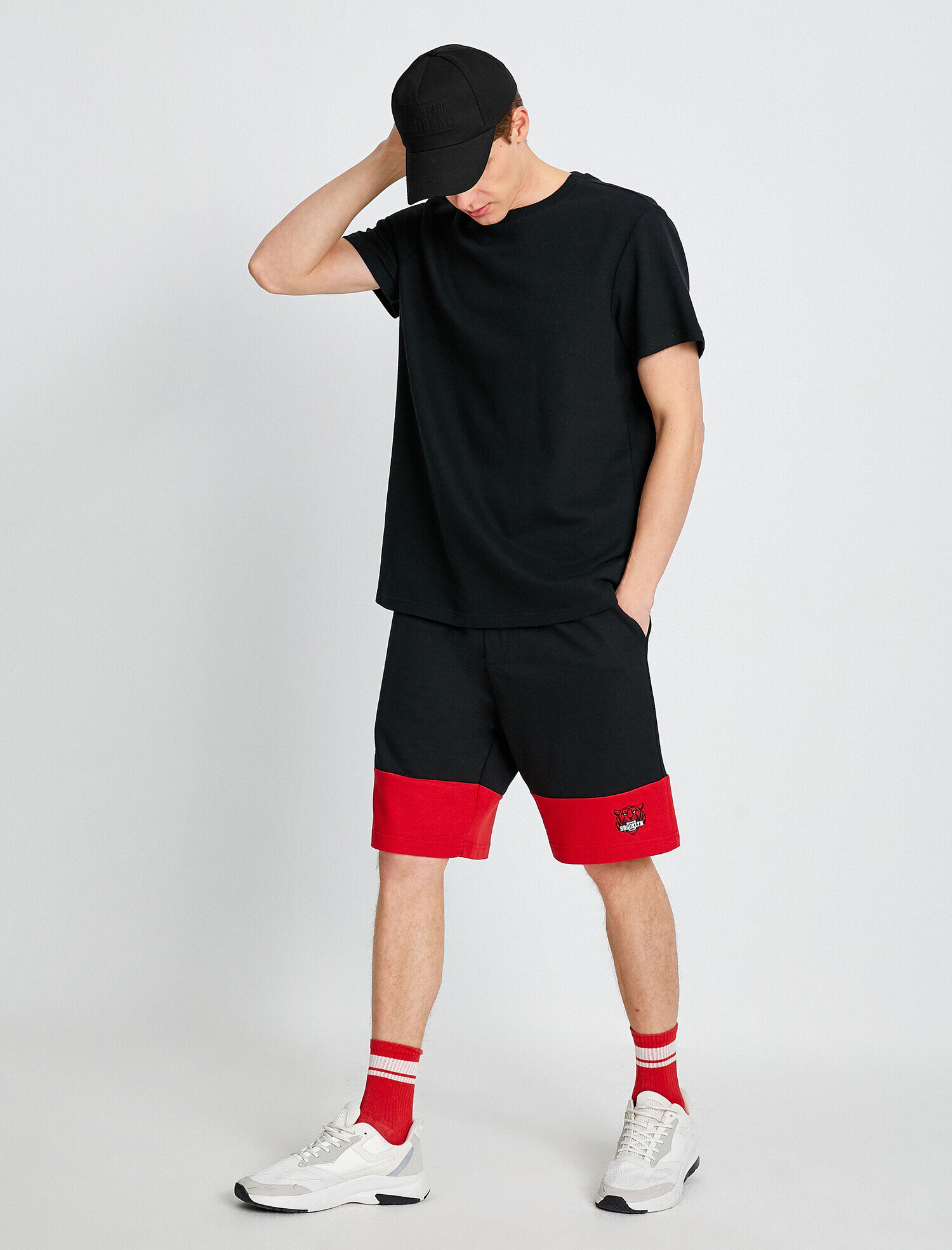   Slim Fit Çift Cep Şort