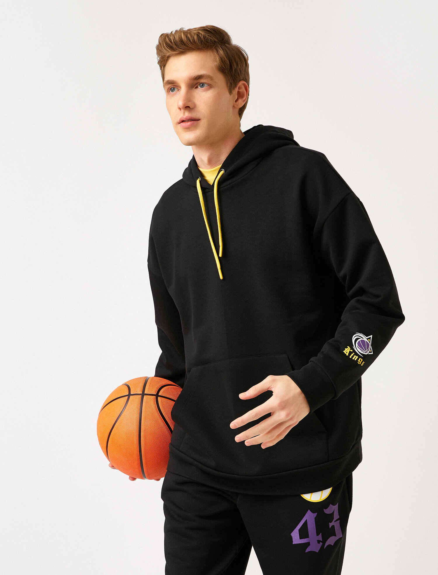   Basketbol Baskılı Kapüşonlu Tişört