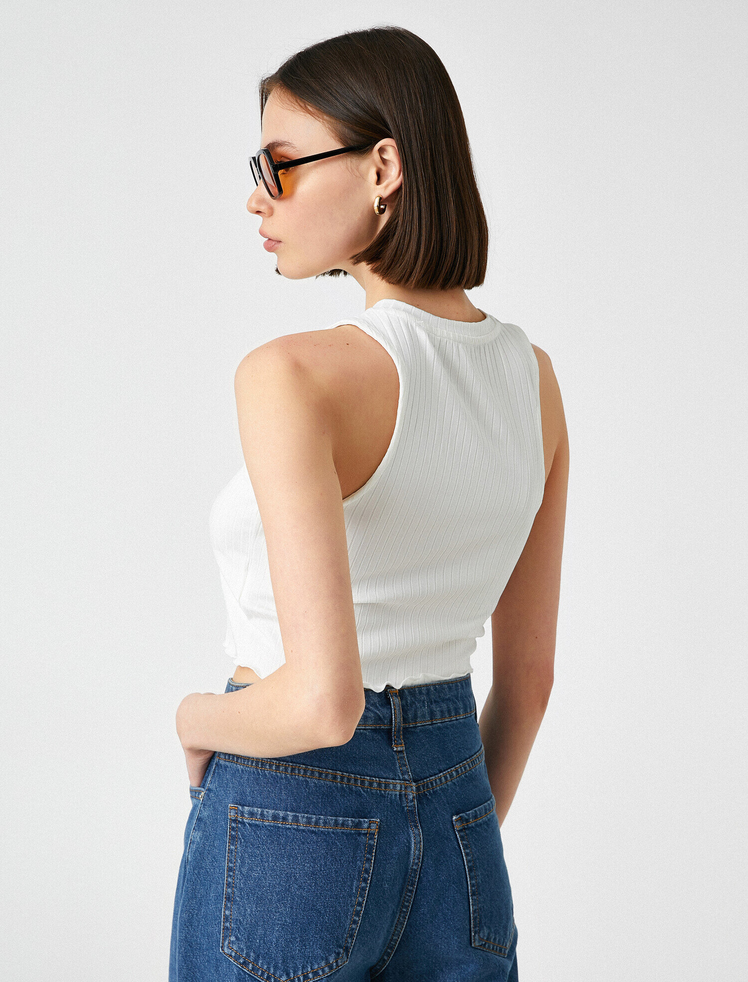   Crop Atlet Halter Yaka