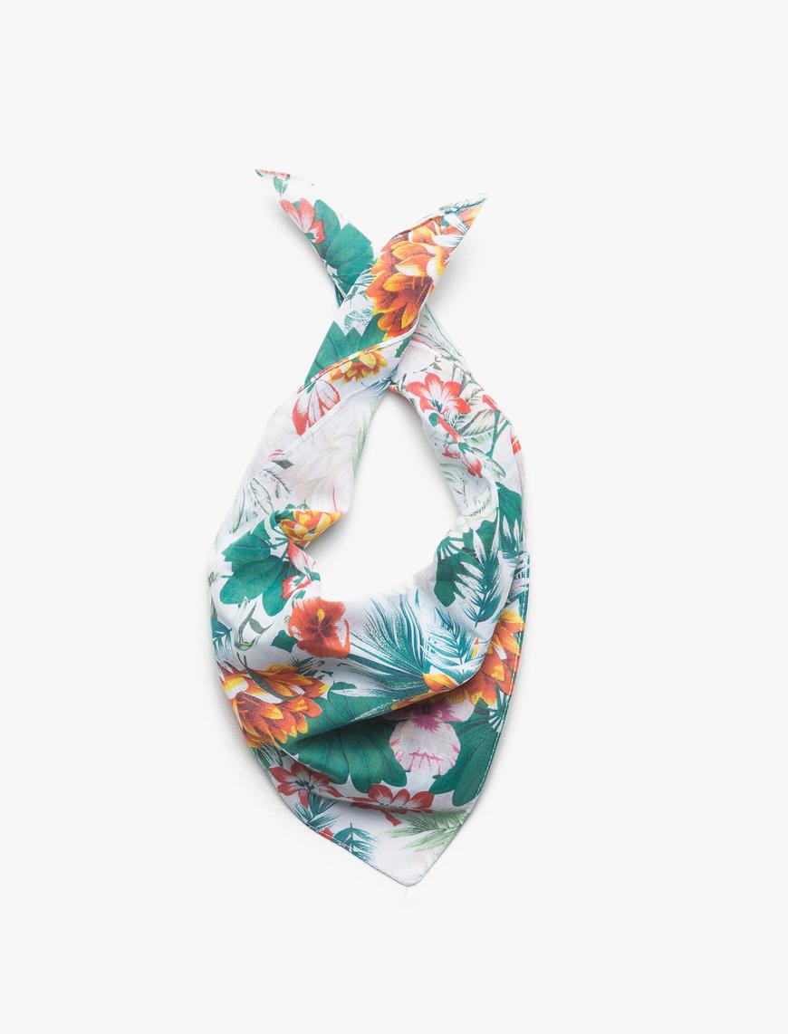  Kadın Çiçek Desenli Bandana