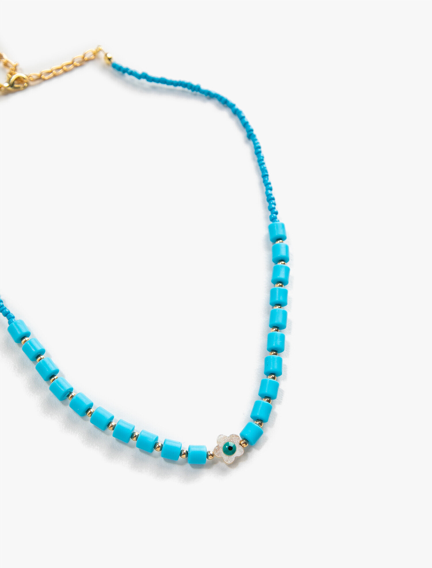  Kadın Boncuk Detaylı Kolye