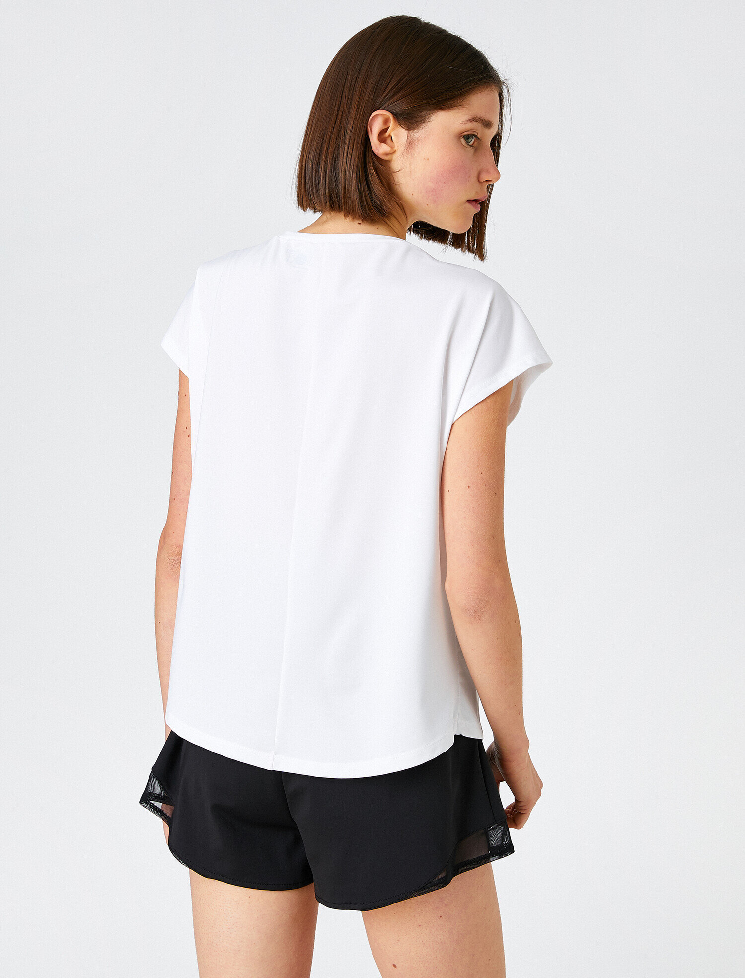   Basic Tişört Bisiklet Yaka Kısa Kollu