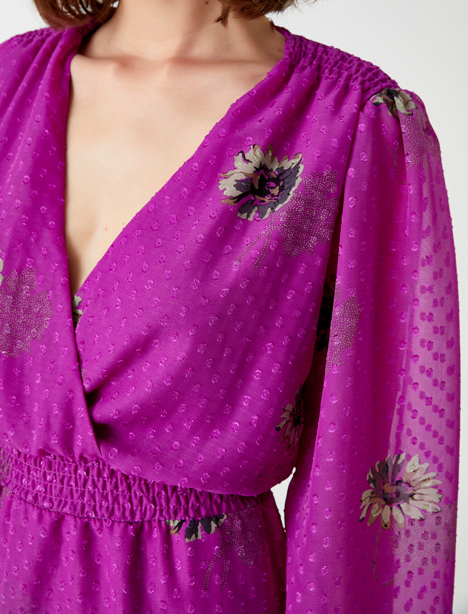   Fırfırlı V Yaka Mini Parti Elbisesi Uzun Kollu