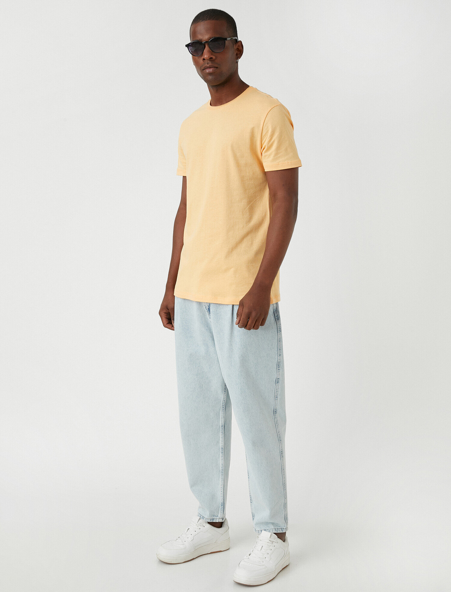   Basic Tişört Bisiklet Yaka