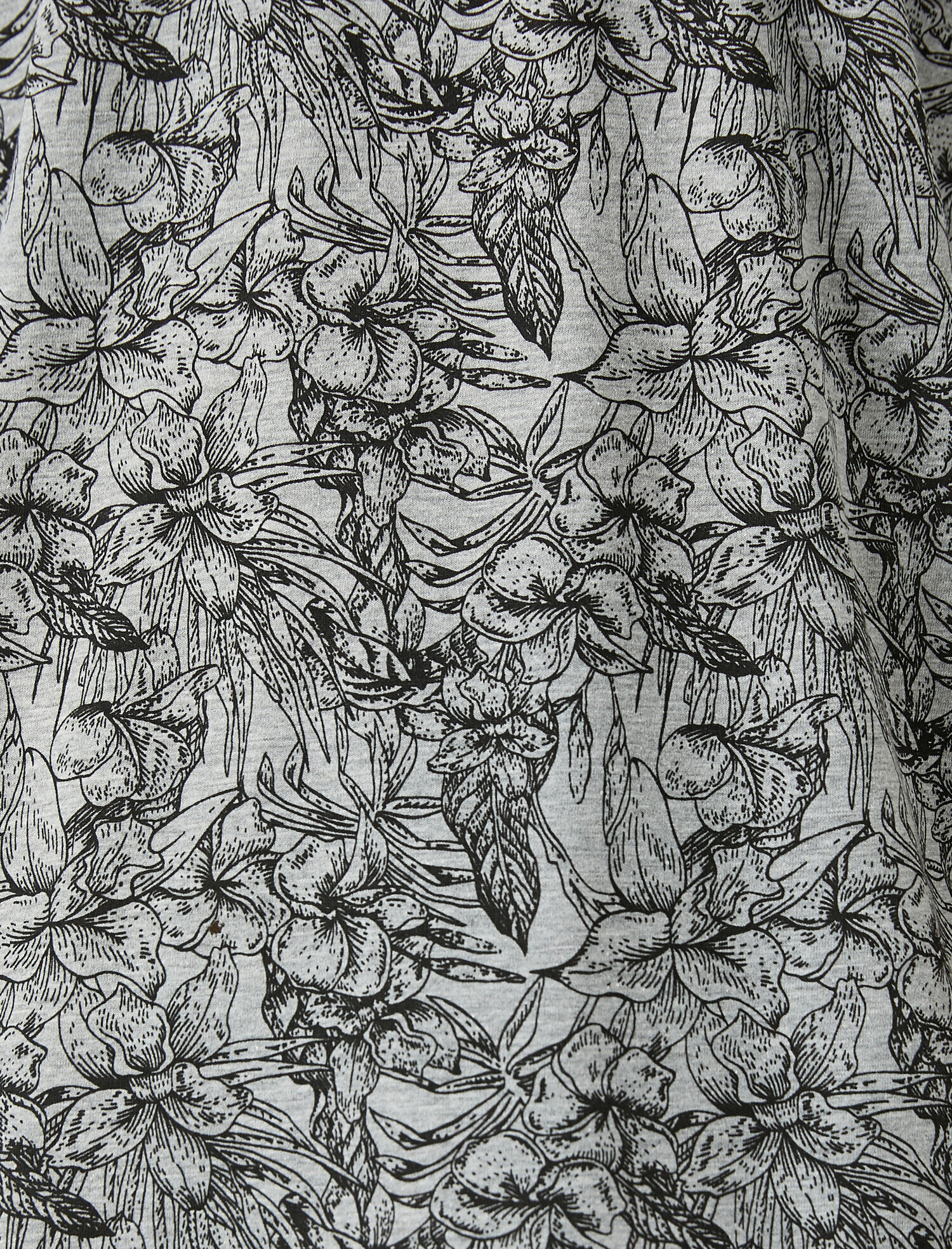   Çiçekli Baskılı Tişört