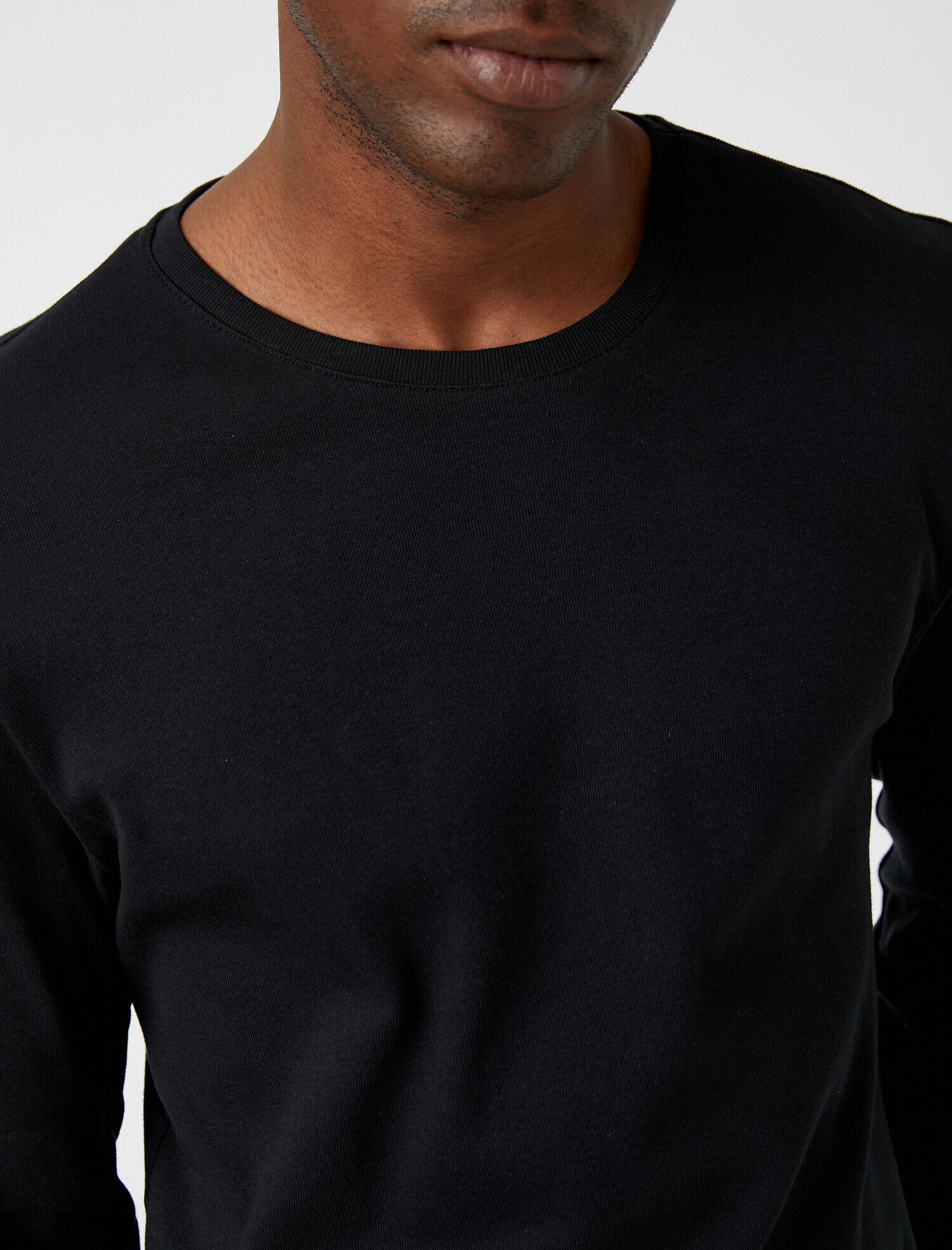   Bisiklet Yaka Uzun Kollu Tişört