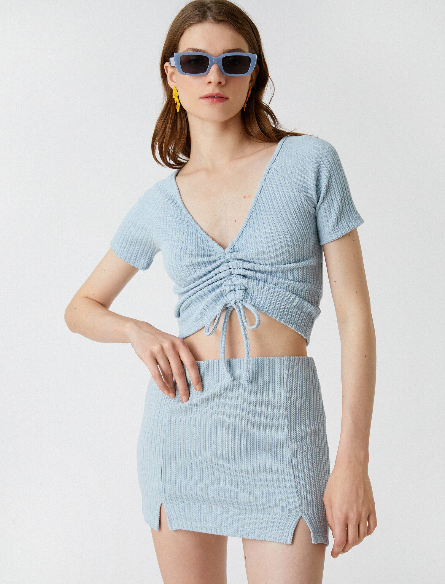   Crop Tişört Büzgülü V Yaka