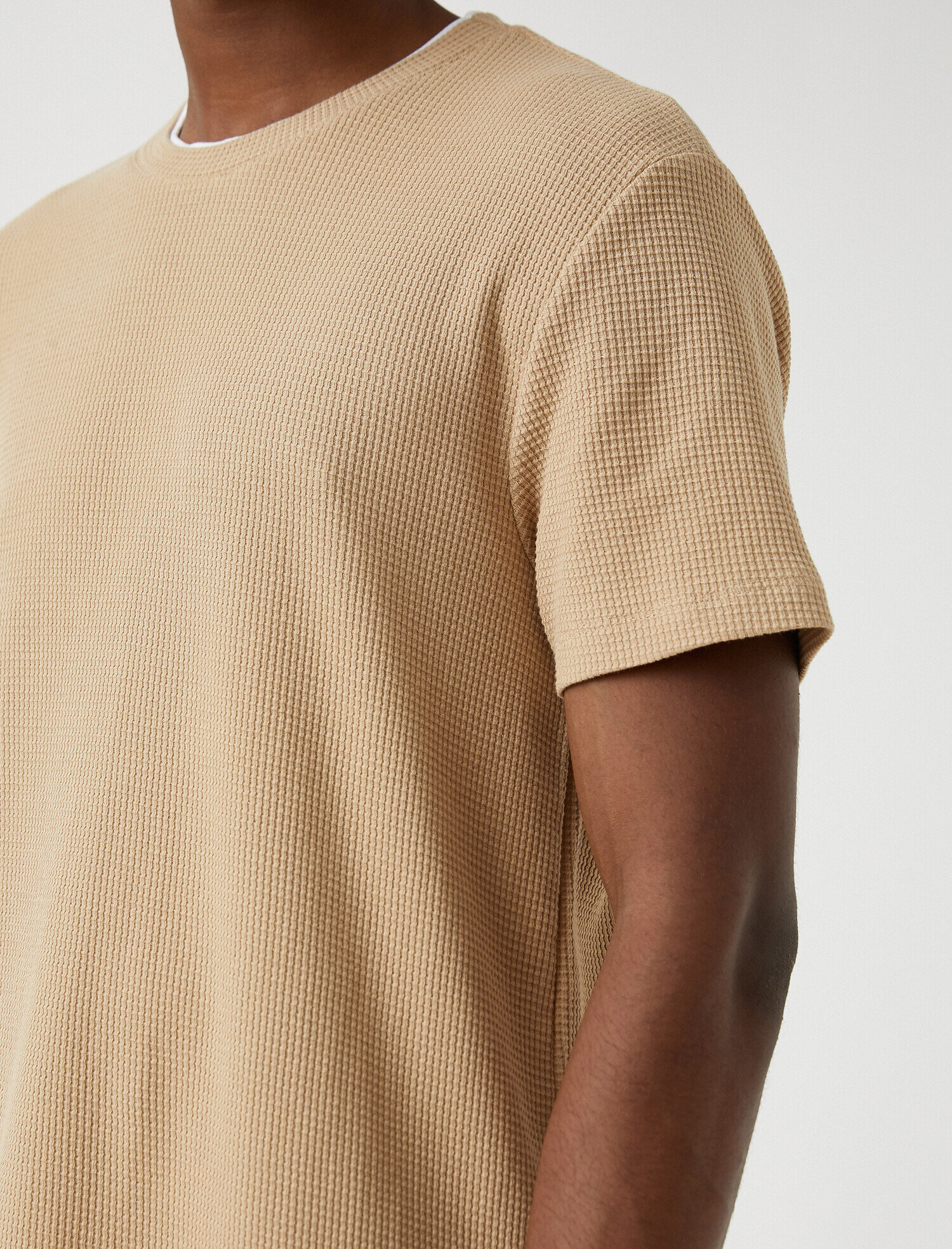   Dokulu Basic Tişört