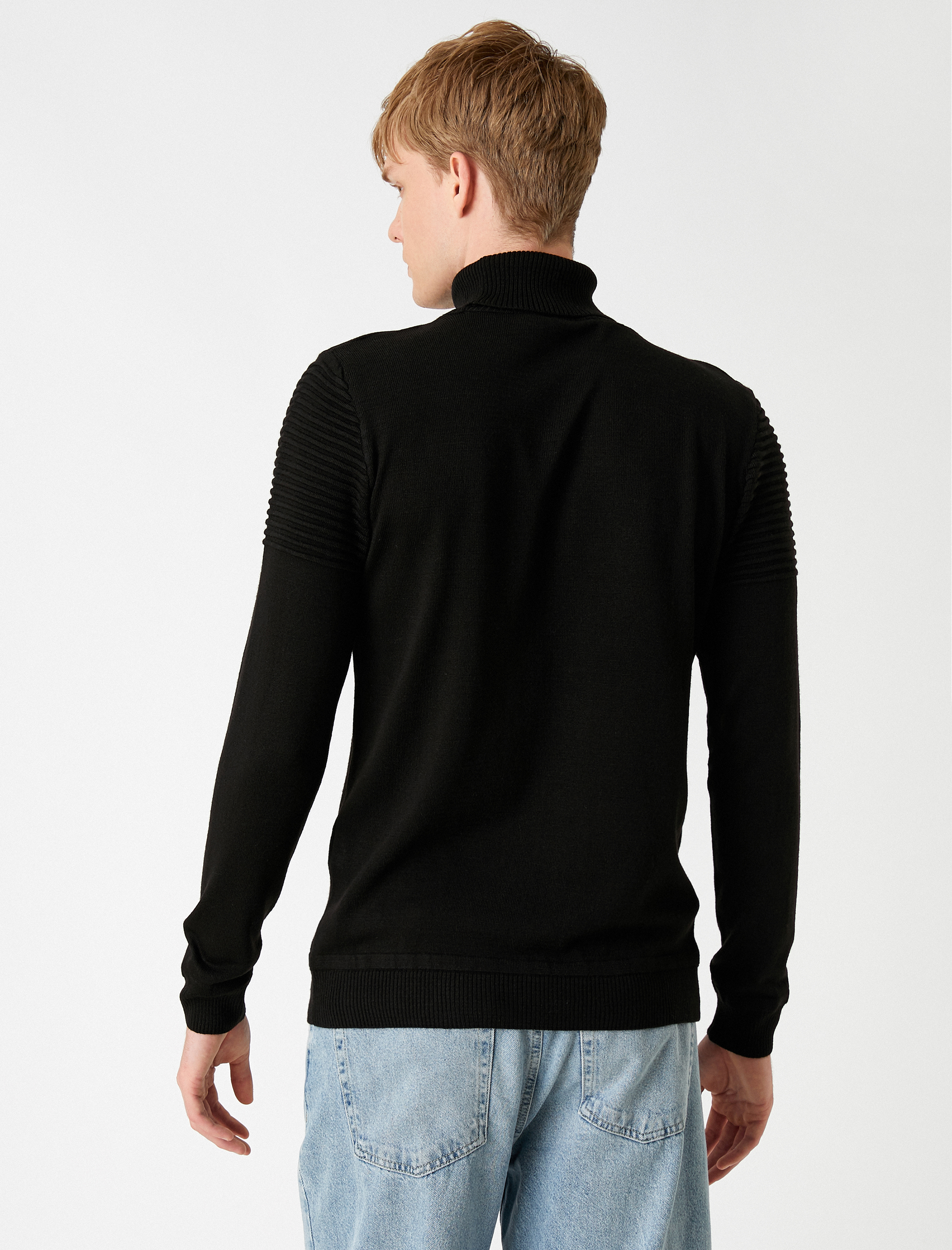   Dokulu Boğazlı Kazak