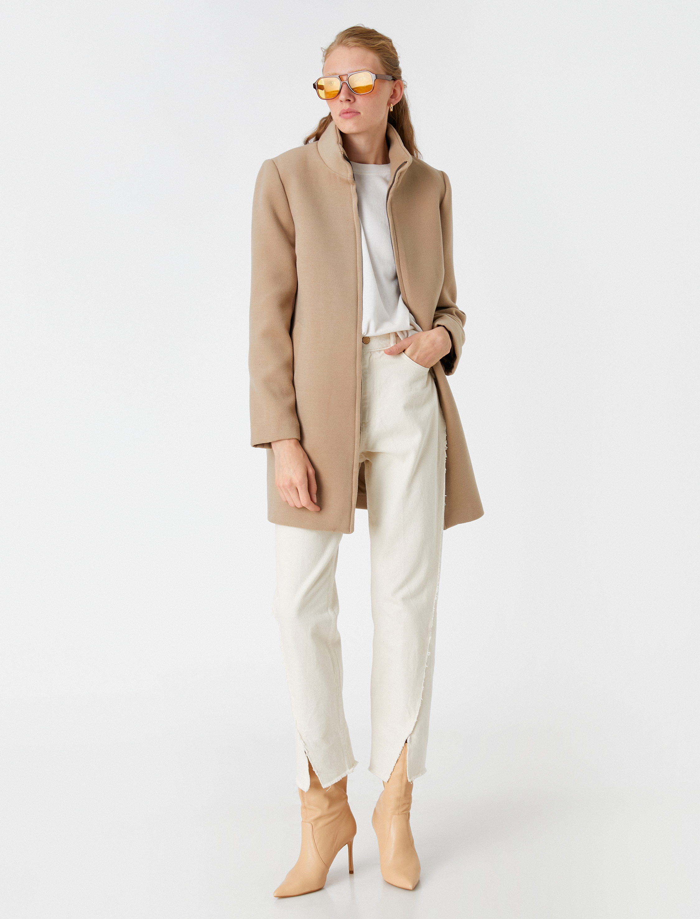 Fermuarlı Kaban Dik Yaka