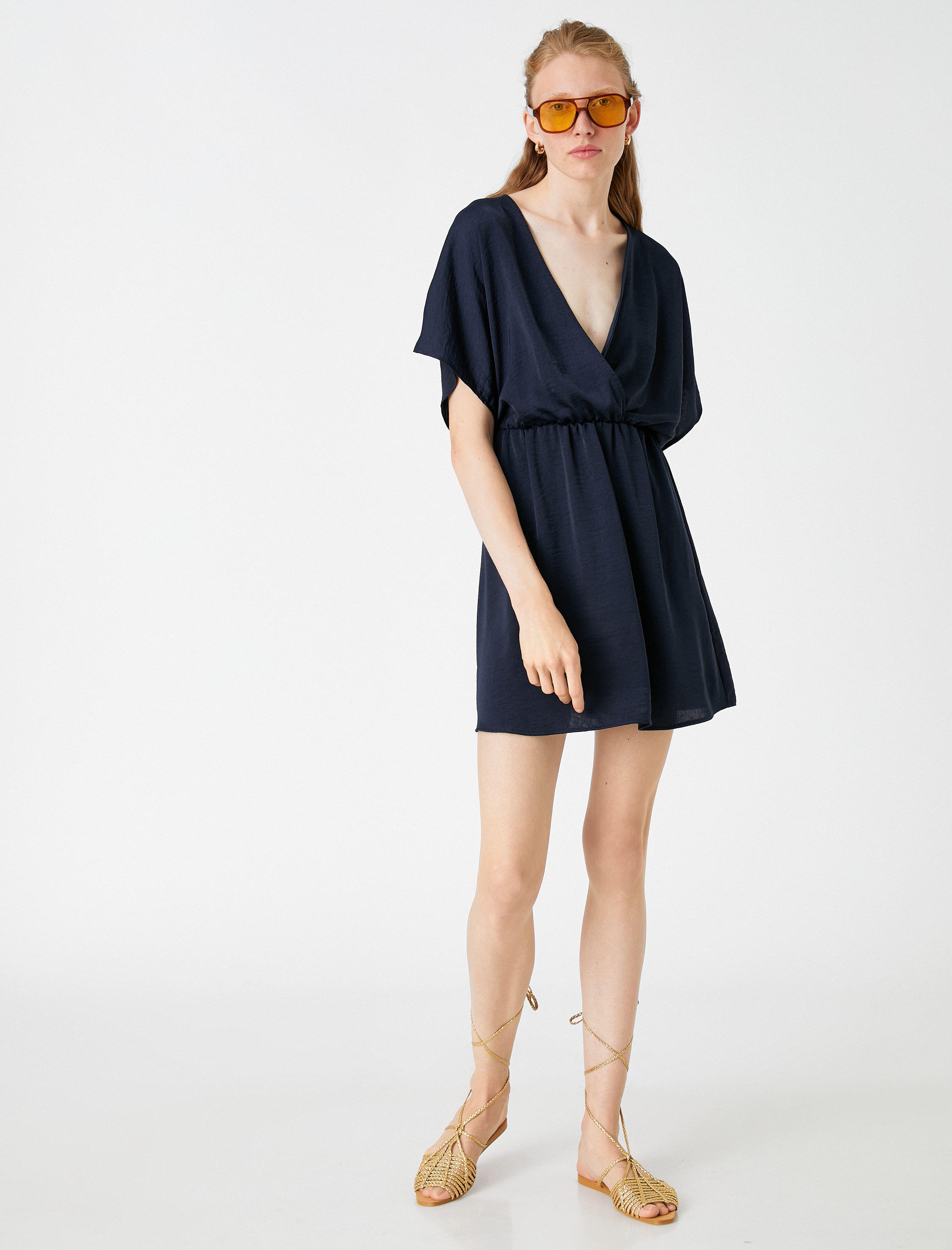   Mini Elbise V Yaka Kısa Kollu Saten Görünümlü