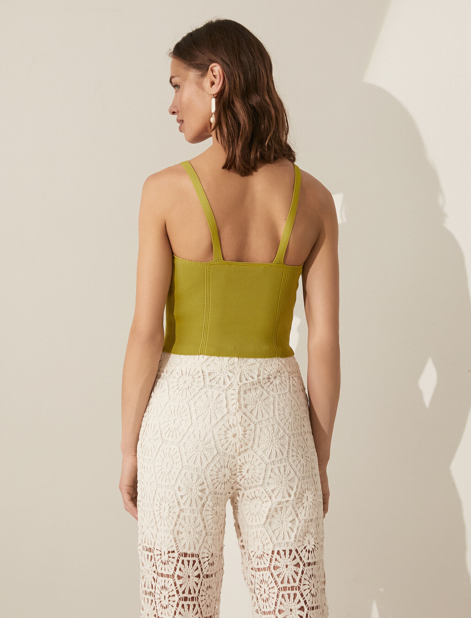   Melis Ağazat X Koton - V Yaka Triko Atlet