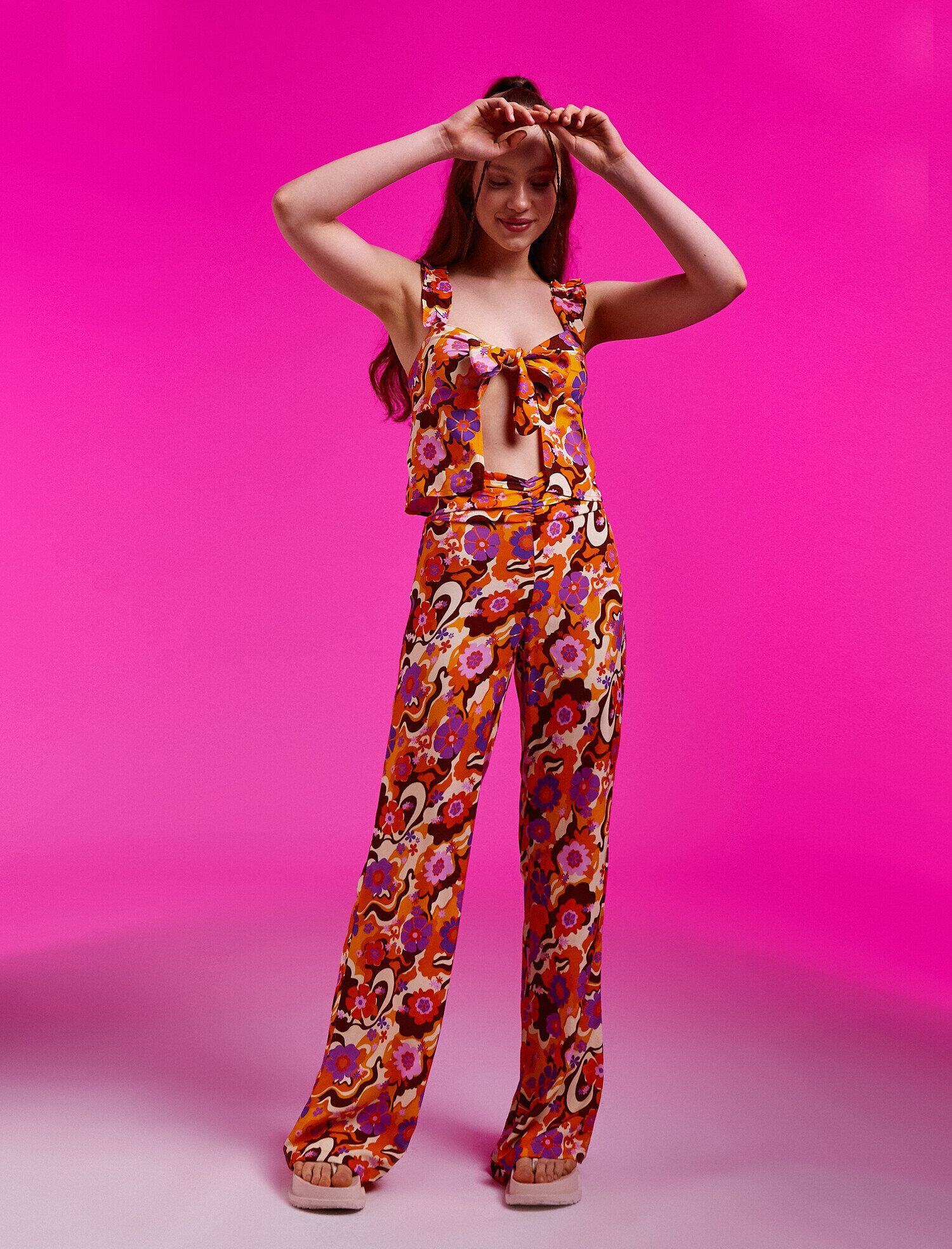   Çiçekli Önden Bağlamalı Bluz