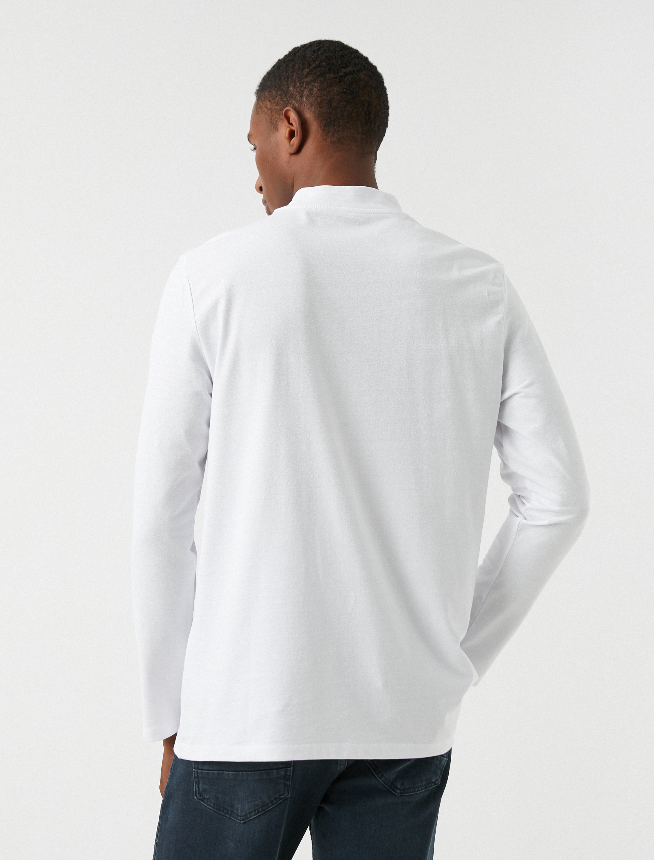 Yüksek Yaka Uzun Kollu Tişört