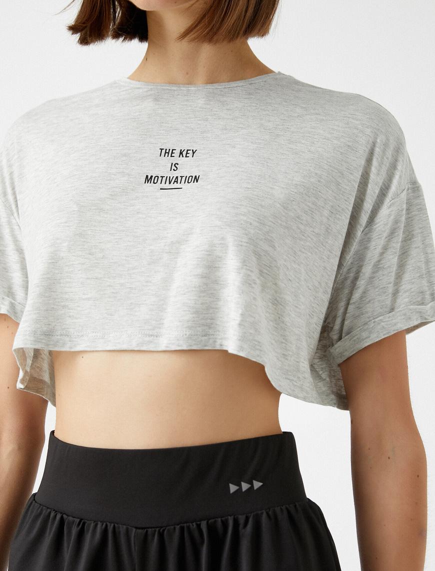   Slogan Detaylı Crop Spor Tişört