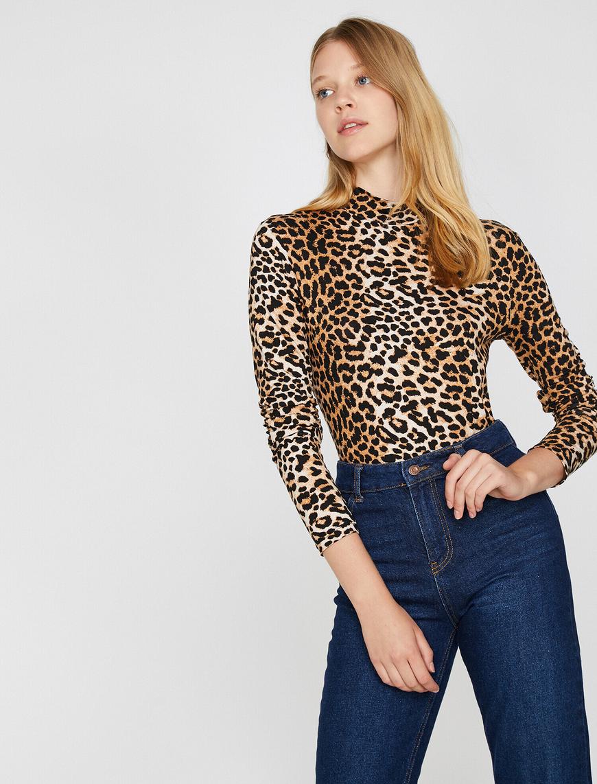   Leopar Desenli Tişört
